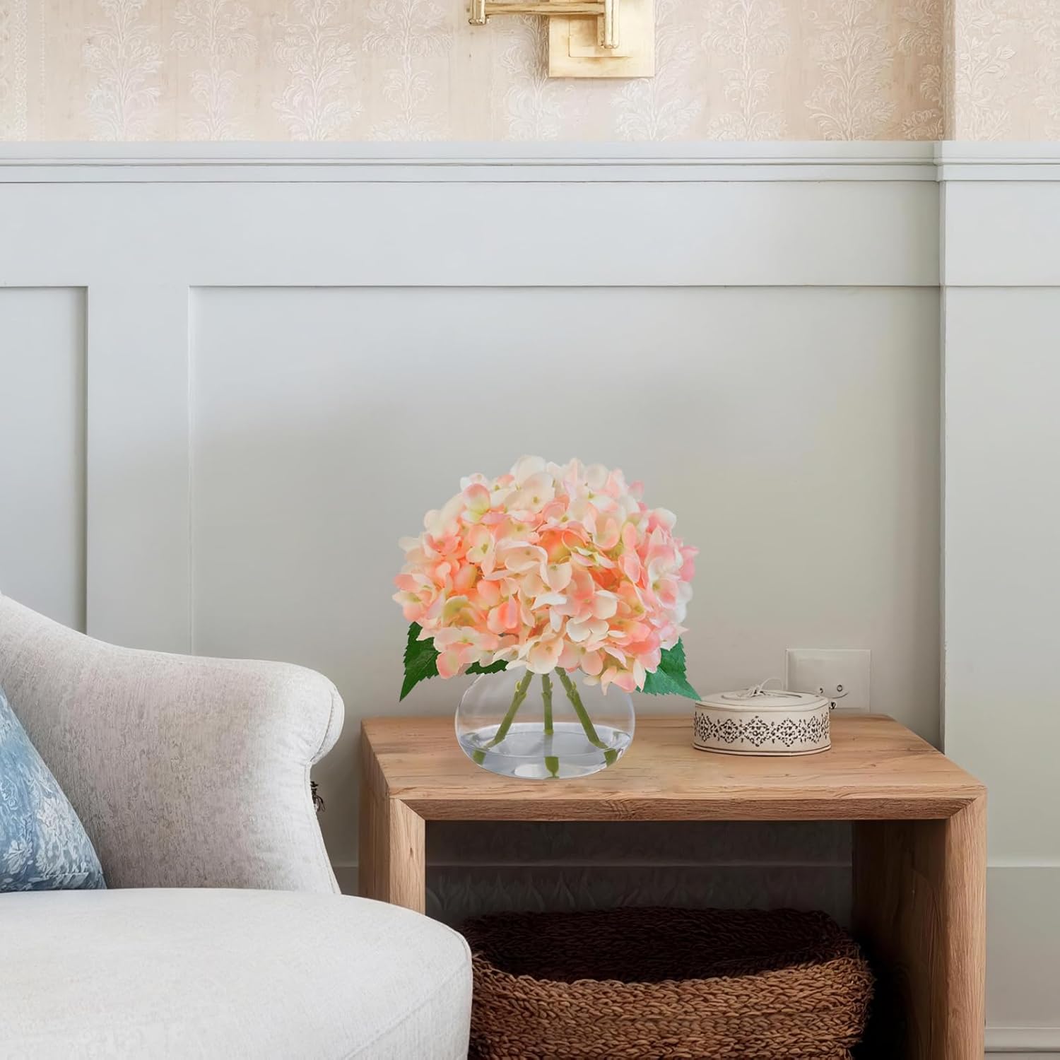 Hydrangea Artificial Flowers in Glass Vase, Powder Silk Fake Flowers Silk Centerpiece Table Decorations for Dining Room， Coffee Table Decor，Wedding, Home with Faux Water Decor（Pink）