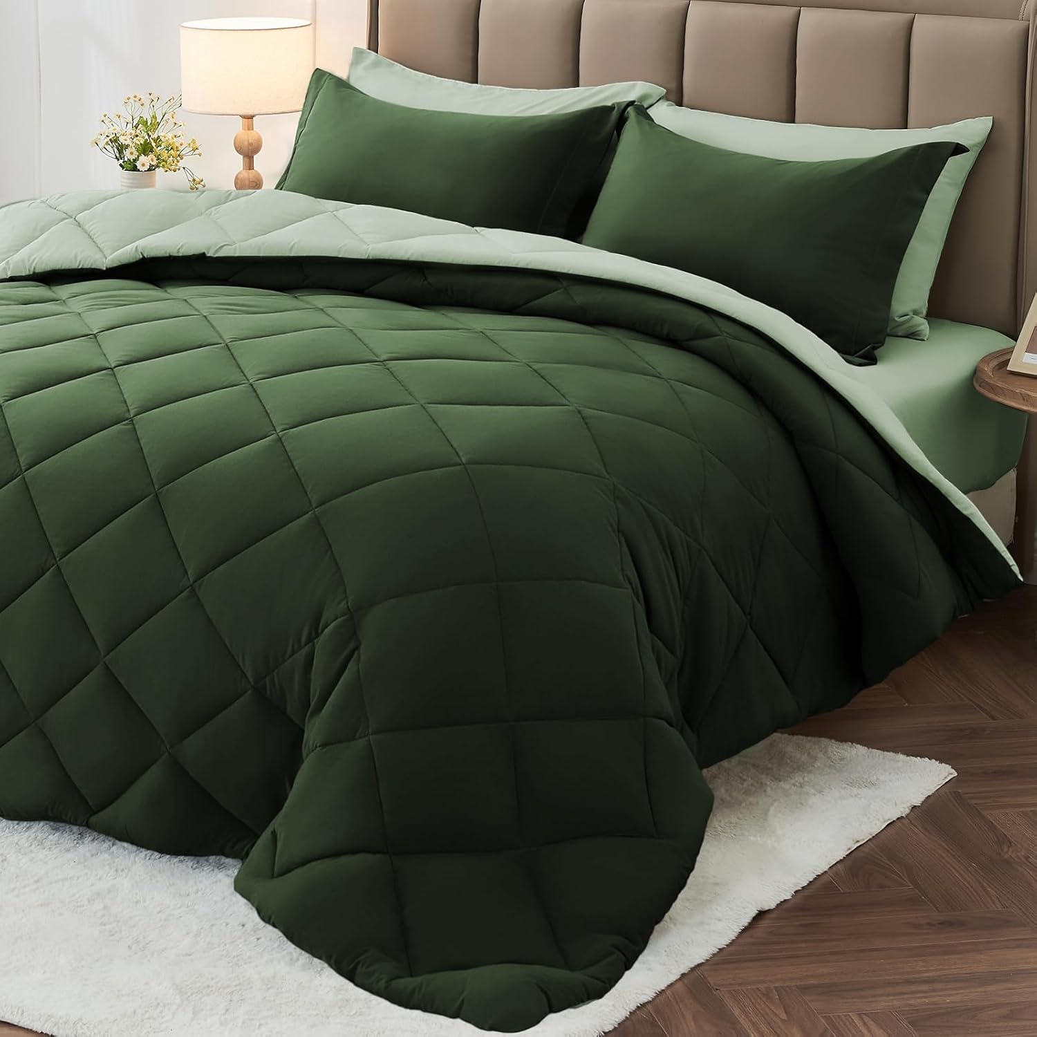 MUXHOMO 5 Pieces Twin Comforter Set, Reversible Bed in a Bag Twin Size, All Season Bedding Set with Comforter, Flat Sheet, Fitted Sheet, Pillowcases & Shams, Dark Green & Light Green
