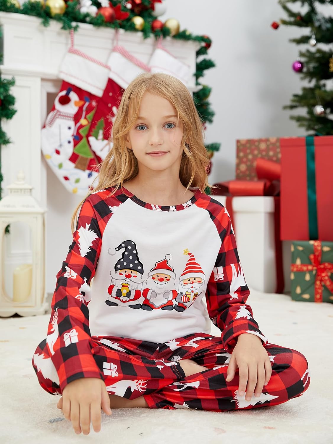 VENTELAN Family Matching Christmas Pajamas Set Holiday Santa Claus Sleepwear Xmas PJS Set for Couples and Kids