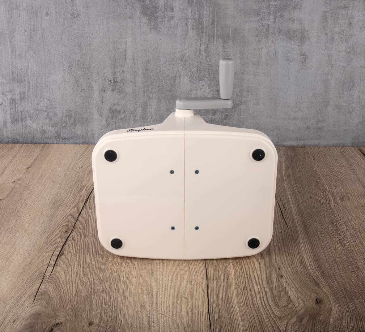 Rayher Stanz-und Prägemaschine A5, mit verschiedenen Stanzplatten und Prägeschablonen, Starter Kit, Öffnung 15,8 cm, 15-tlg., flexibel durch handliche Größe, in praktischer Tragebox, 50272000