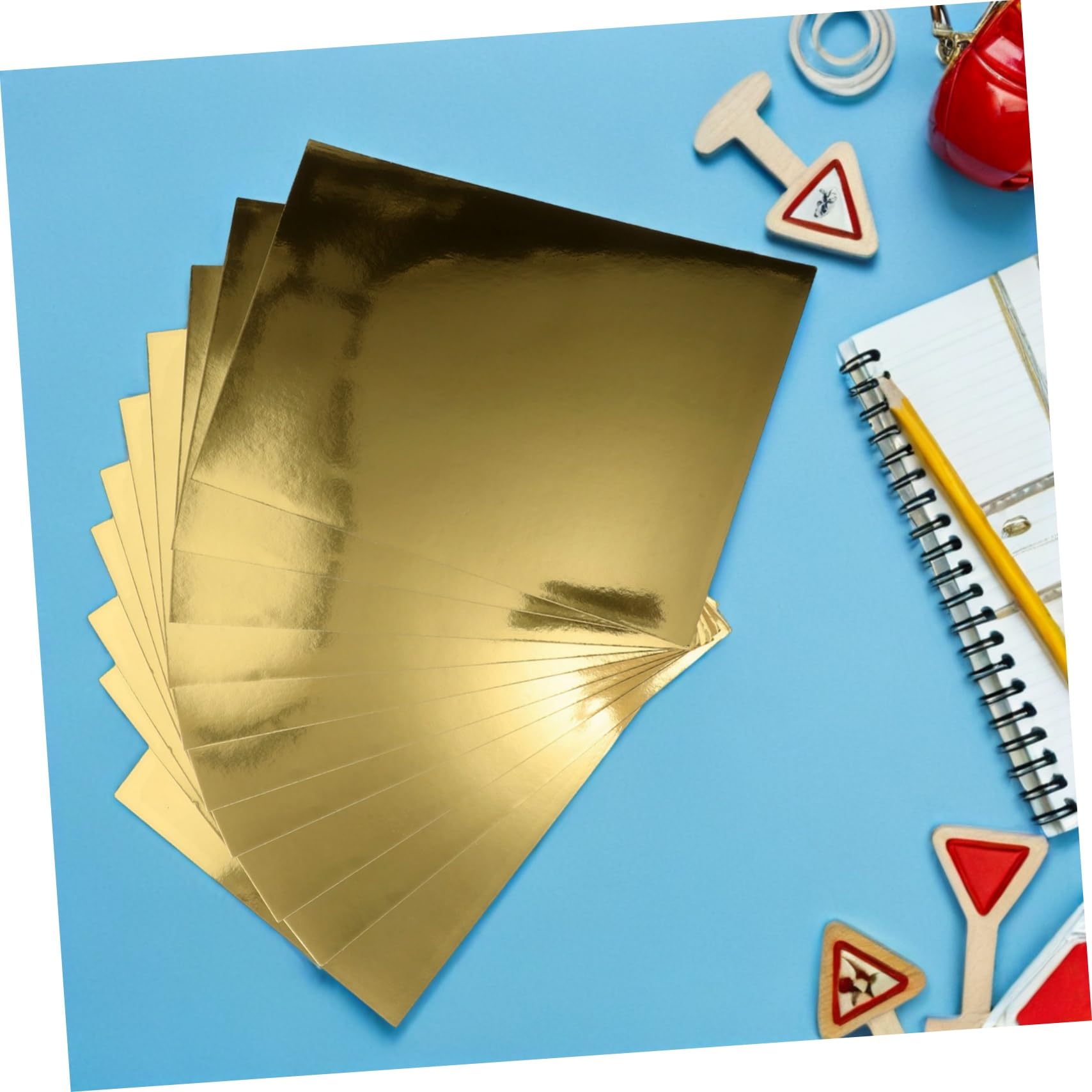 Carta Cartoncino Specchiata Oro A4, 5 Confezioni, Cardstock | Finitura Metallica Riflettente, Uso Fai da Te Versatile, per Inviti Nozze e Decorazioni Feste Compleanno