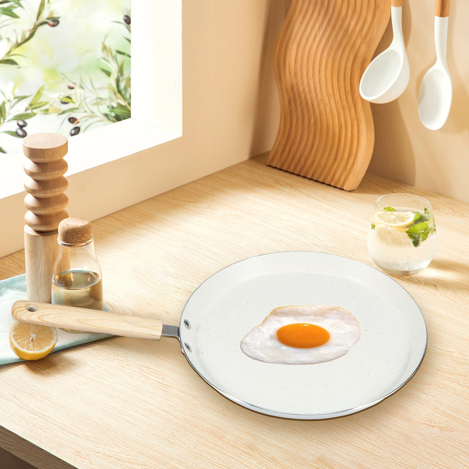 US 10inch Crepe Pan with Wood Handle Nonstick Frying Pan for Stove Top Lightweight Crepe Maker Pan Pancake Flat Pan Healthy Skillet Fry Pan Even Heat Conduction Tortillas Griddle Pan for Cooking