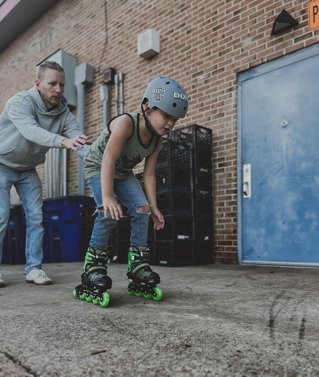 Nattork Patins à roues alignées réglables pour petits garçons avec roues lumineuses – Patins à roulettes vertes pour enfants débutants – Taille 1, 2, 3, 4 ans, 7, 8, 9 et 10 ans