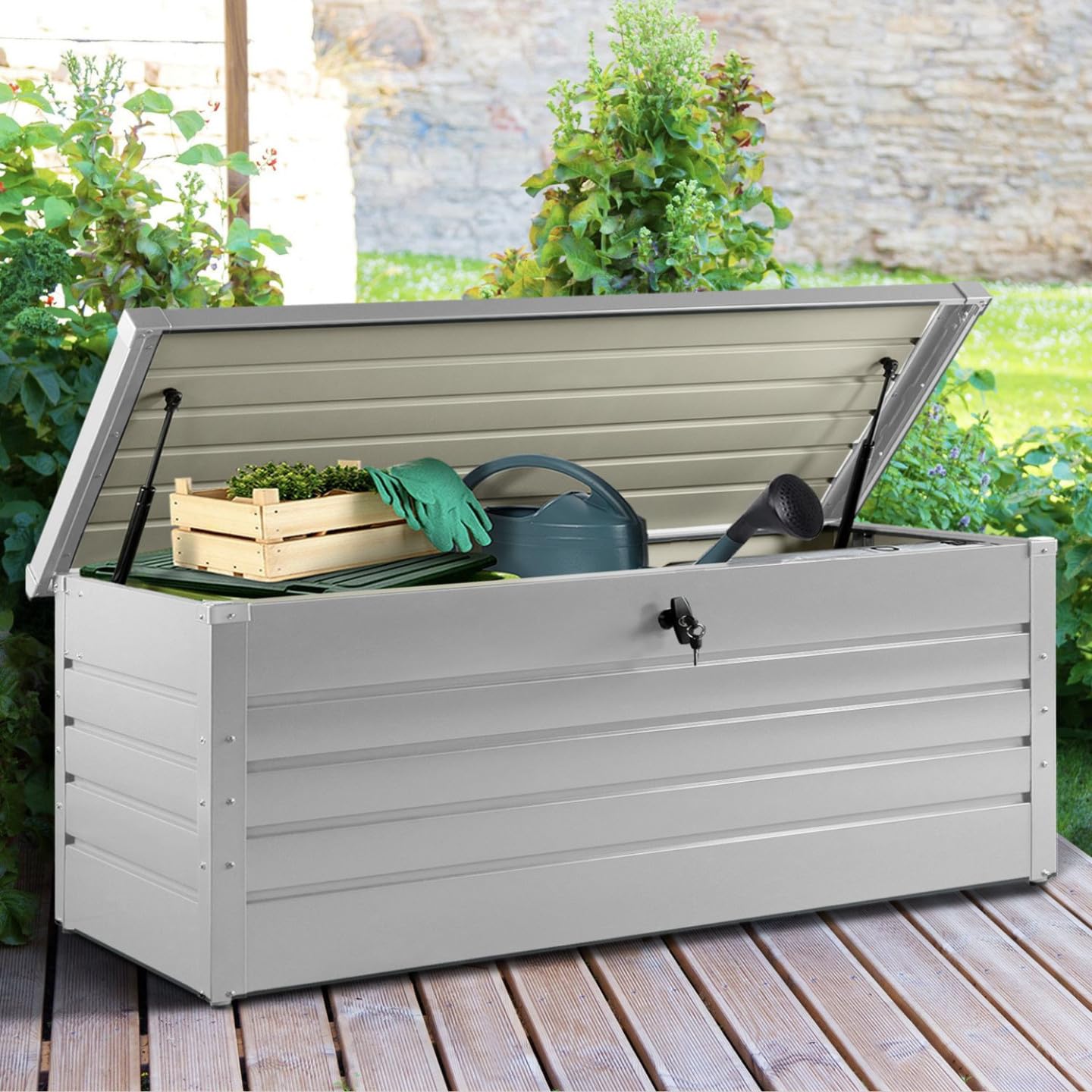 IDMarket - Baúl de almacenamiento de metal con cerradura para jardín, 600 L, 165 x 70 x 63 cm, color gris claro
