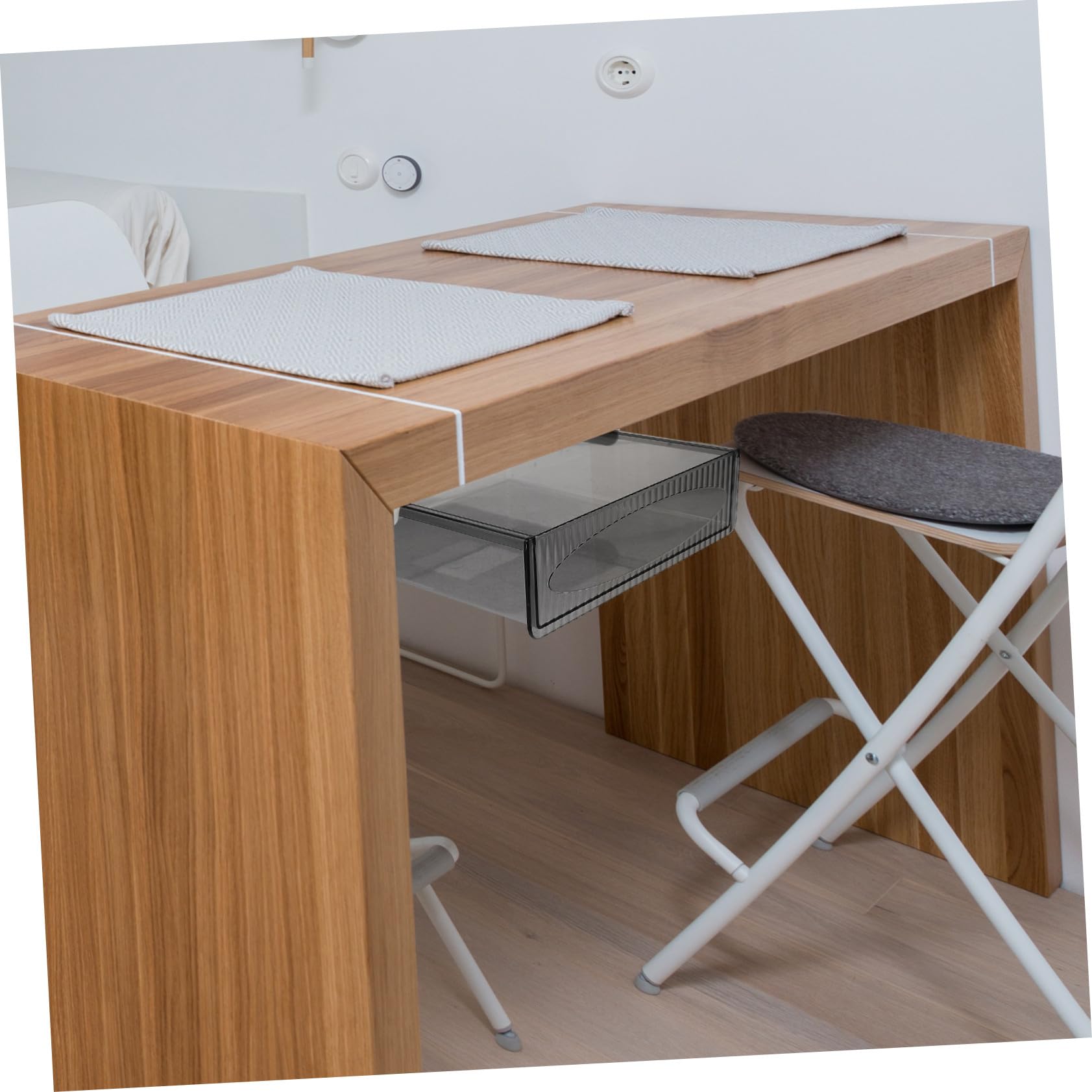 2 pezzi Organizer Nascosto Sotto Scrivania in Plastica Resistente con Spaziosi per Cancelleria e Accessori per Ufficio e Casa