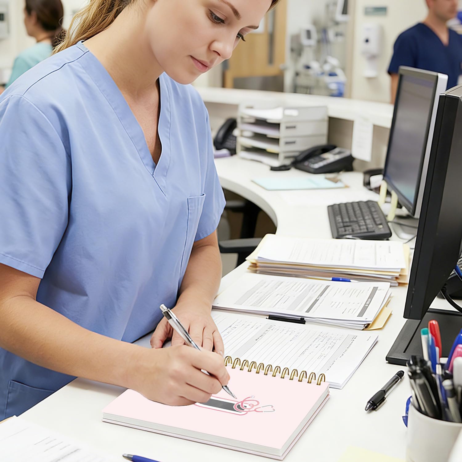ICEWHITEY Taccuino personalizzato per infermieri, con lettera J, diario medico, regalo per infermieri, studenti, operatori sanitari, infermieri, regali settimanali, stetoscopio rosa, quaderno a