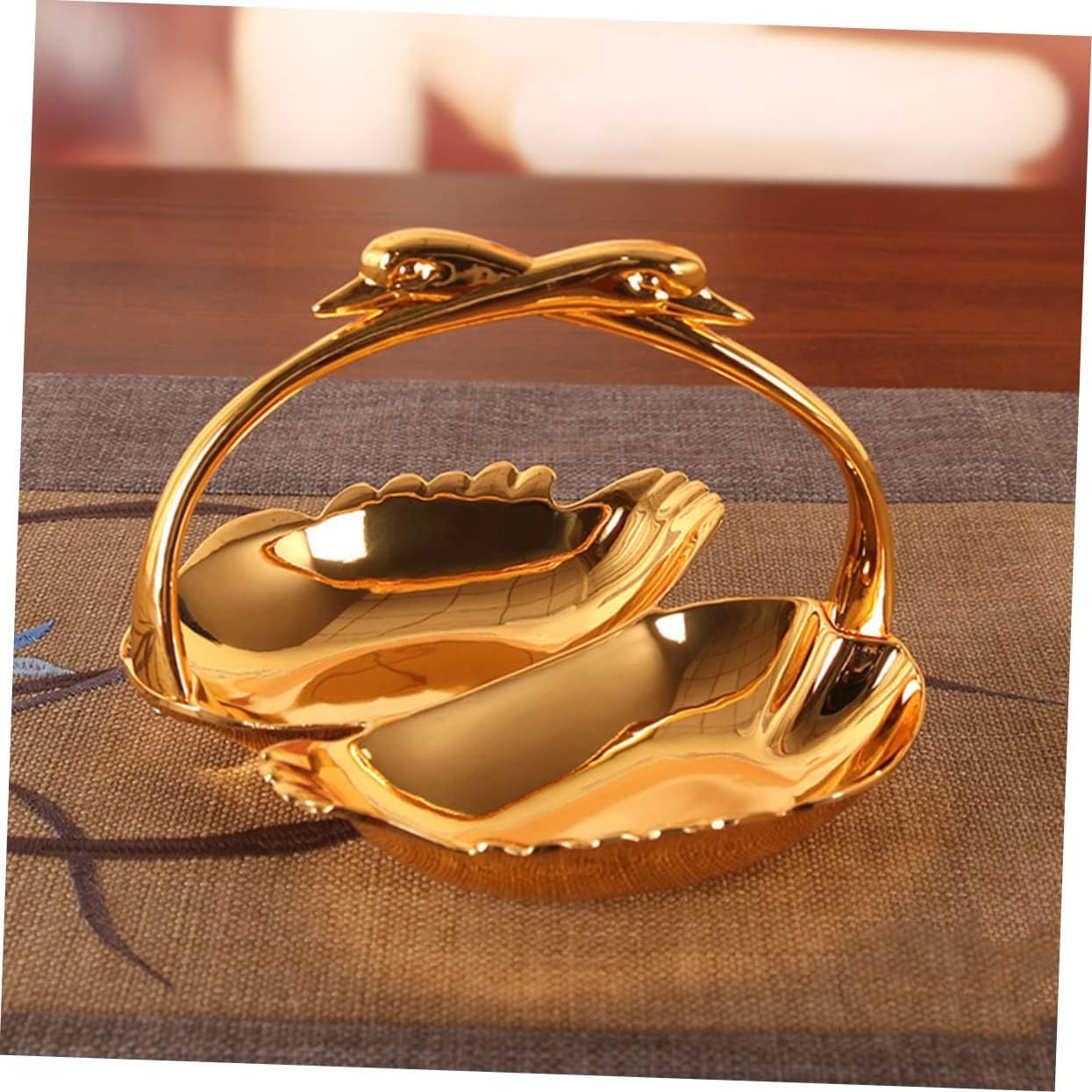 Ciieeo Metal Plate Swan Motif Decorative Snack Dish for Home Restaurant Hotel