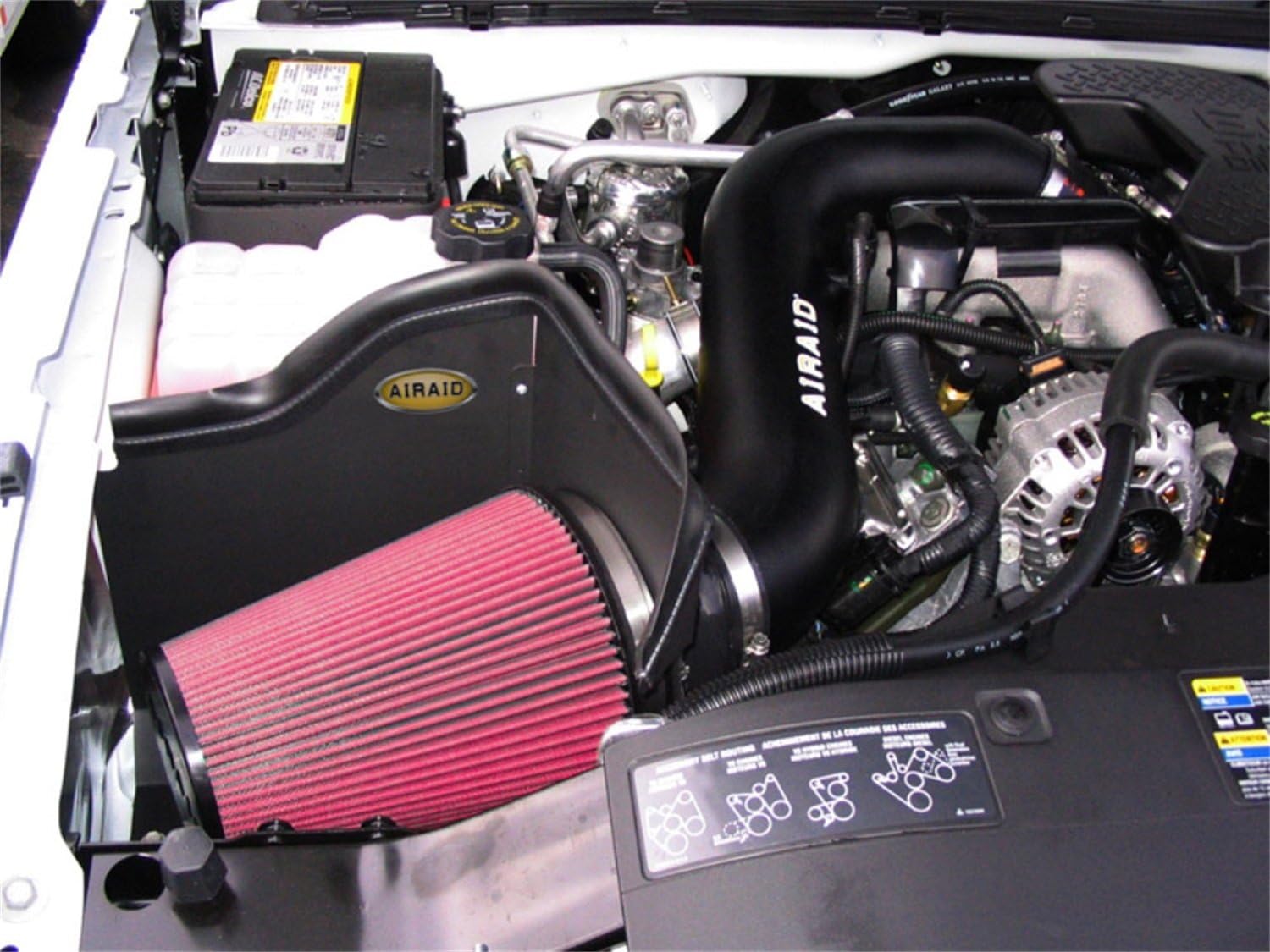 AIRAID Cold Air Intake System by K&N: Increased Horsepower, Dry Synthetic Filter: Compatible with 2004-2005 GMC/CHEVROLET (Sierra 3500, Sierra 2500 HD, Silverado 2500 HD, Silverado 3500) AIR-201-154