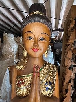 Amazon.co.jp: 木彫り サワディー人形 タイ製 130cm : おもちゃ