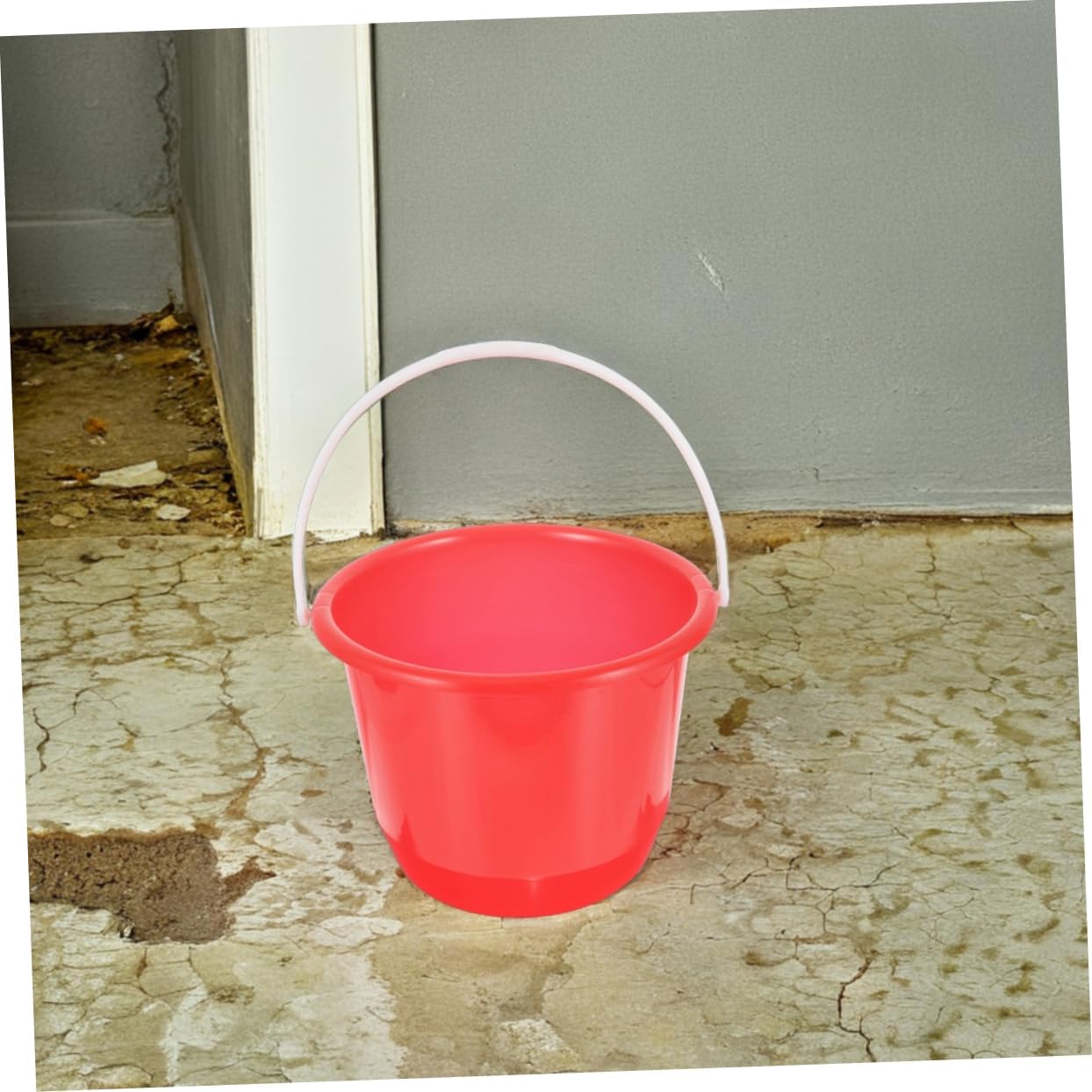 Cabilock 3pcs Red Plastic Utility Buckets with Strong Handles Portable Storage for Home Garden and Projects Durable Multipurpose Buckets for Car Washing and Pet Care