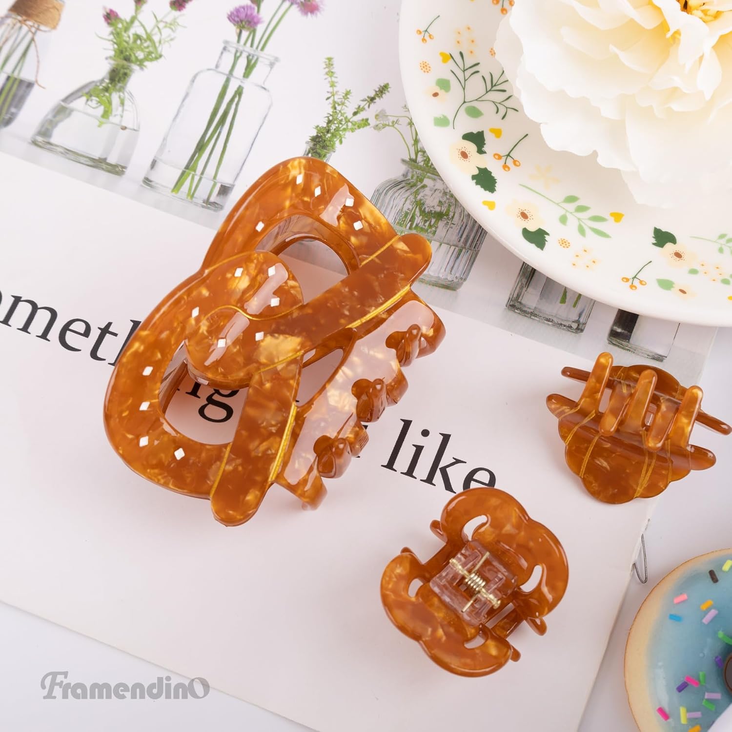 Framendino, 3 Pack Bread Hair Claw Clips Funny Food Pretzel Shaped Jaw Clip Small Croissant Claws Barrettes for Women - Image 4