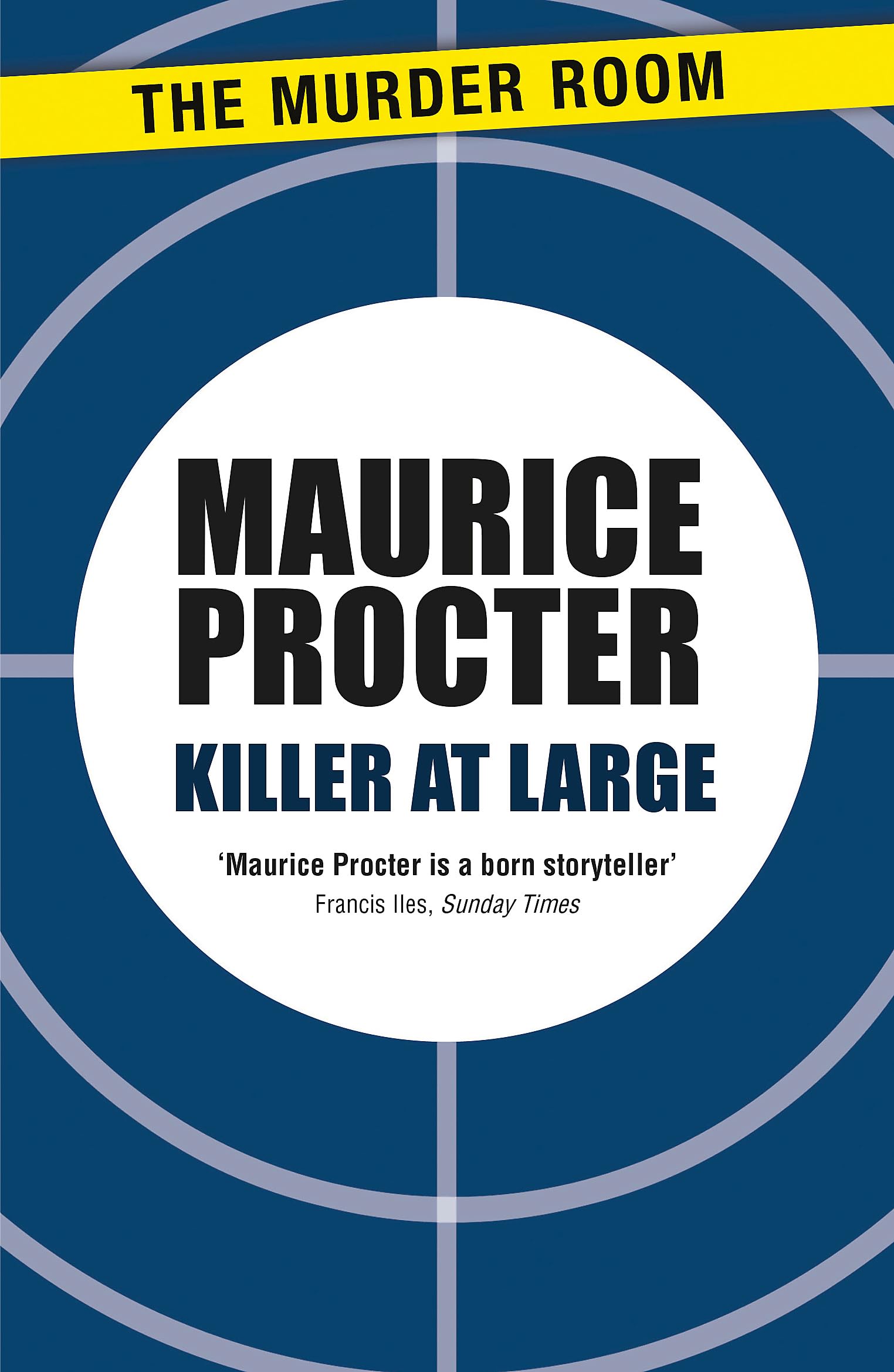 Killer at Large (Chief Inspector Martineau Investigates)