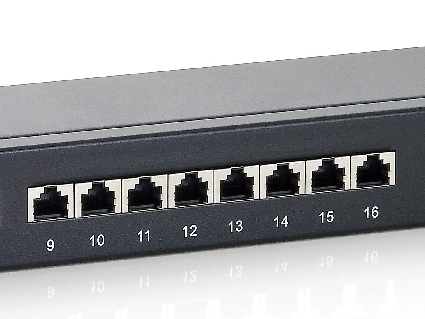 Equip 326416 - Panel de conexiones (16 puertos, 19" 1U), Negro