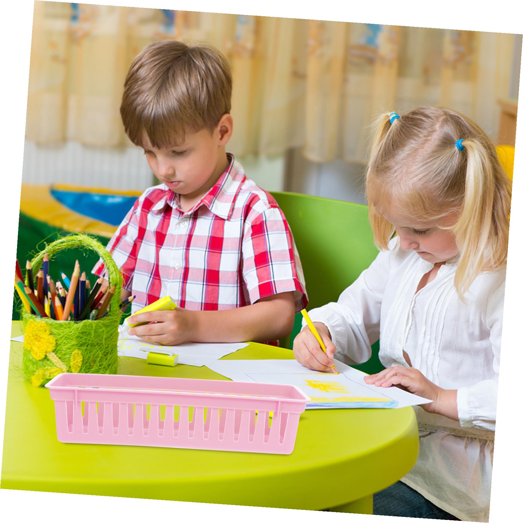 PLAFOPE 12 Pezzi Cesti Organizer Rettangolari Colorati per Scrivania Portapenne e Matite in Plastica Leggera Ampio Spazio Compatto per Ufficio Scuola e Studio