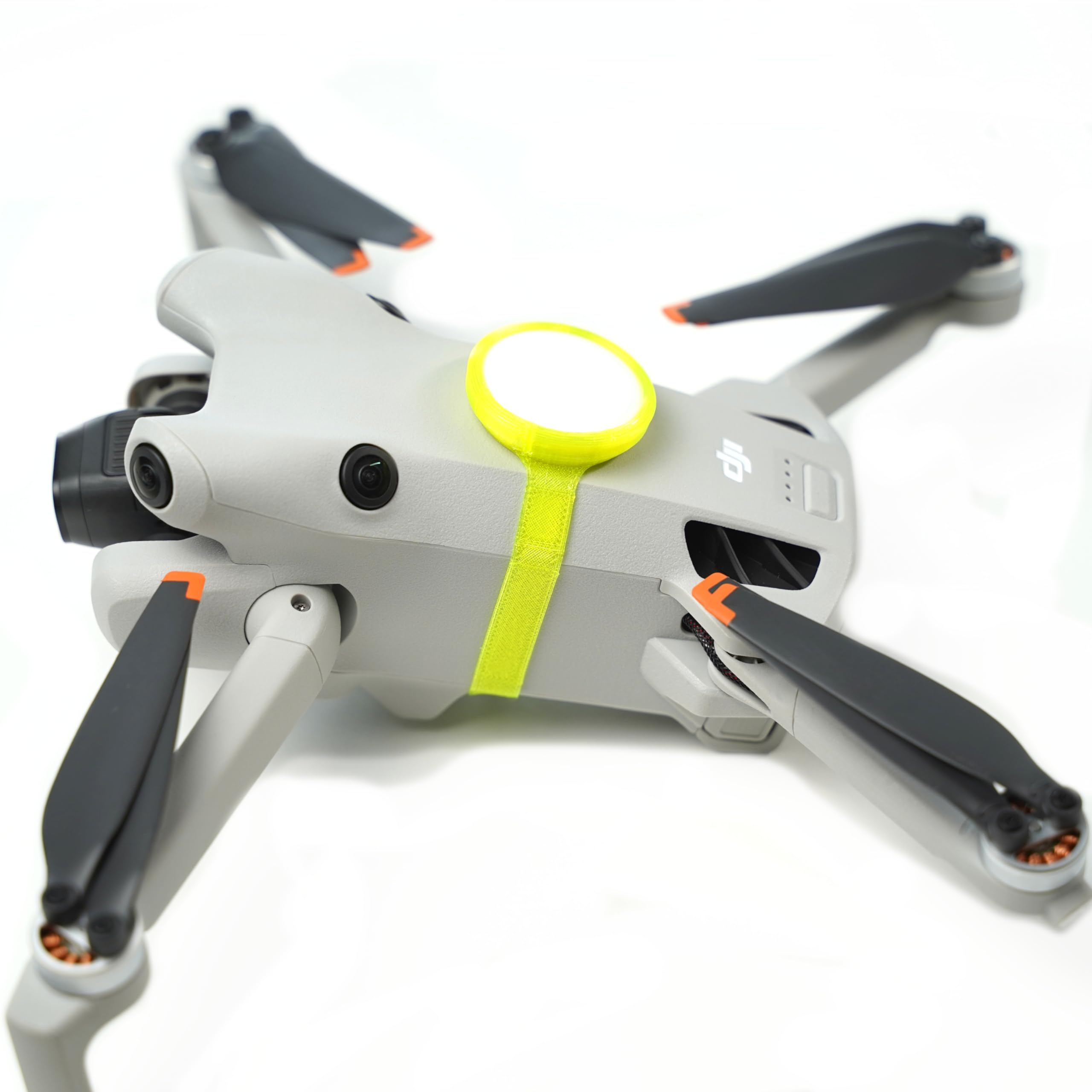 Uchwyt AirTag pasujący do drona DJI Mini 3 i Mini 4 Pro, (mocowanie pasuje do Airtag) (Mini 3 / Mini 4 Series, żółty)