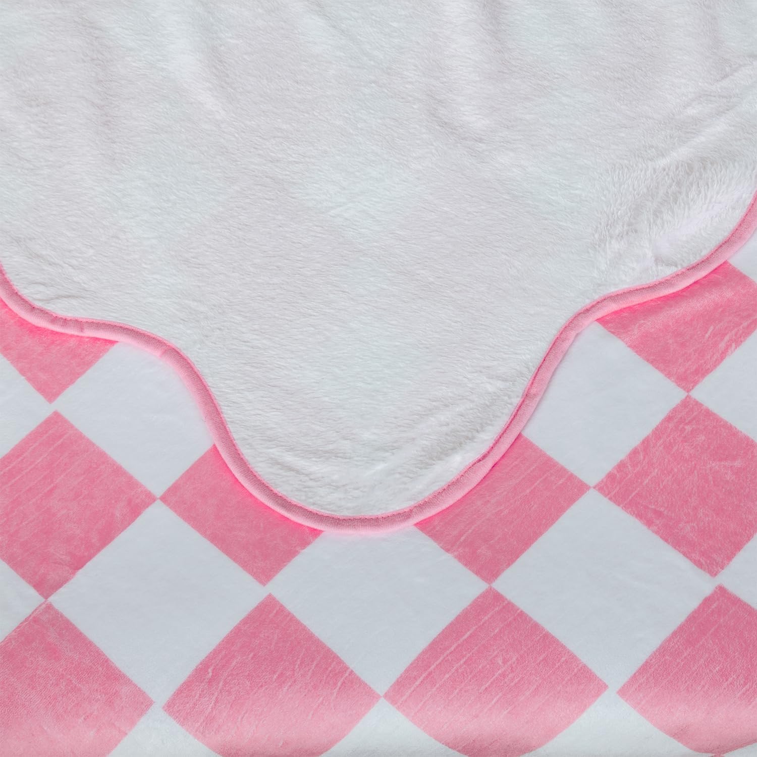 Pink Checkered Scalloped Throw Blanket for Teen Girls Women, Preppy Pink and White Gingham Blanket, Coquette Soft Cute Lightweight Blanket Throw, Girly Room Decor for Sofa Couch Travel Bed 50" x 60" - Image 7