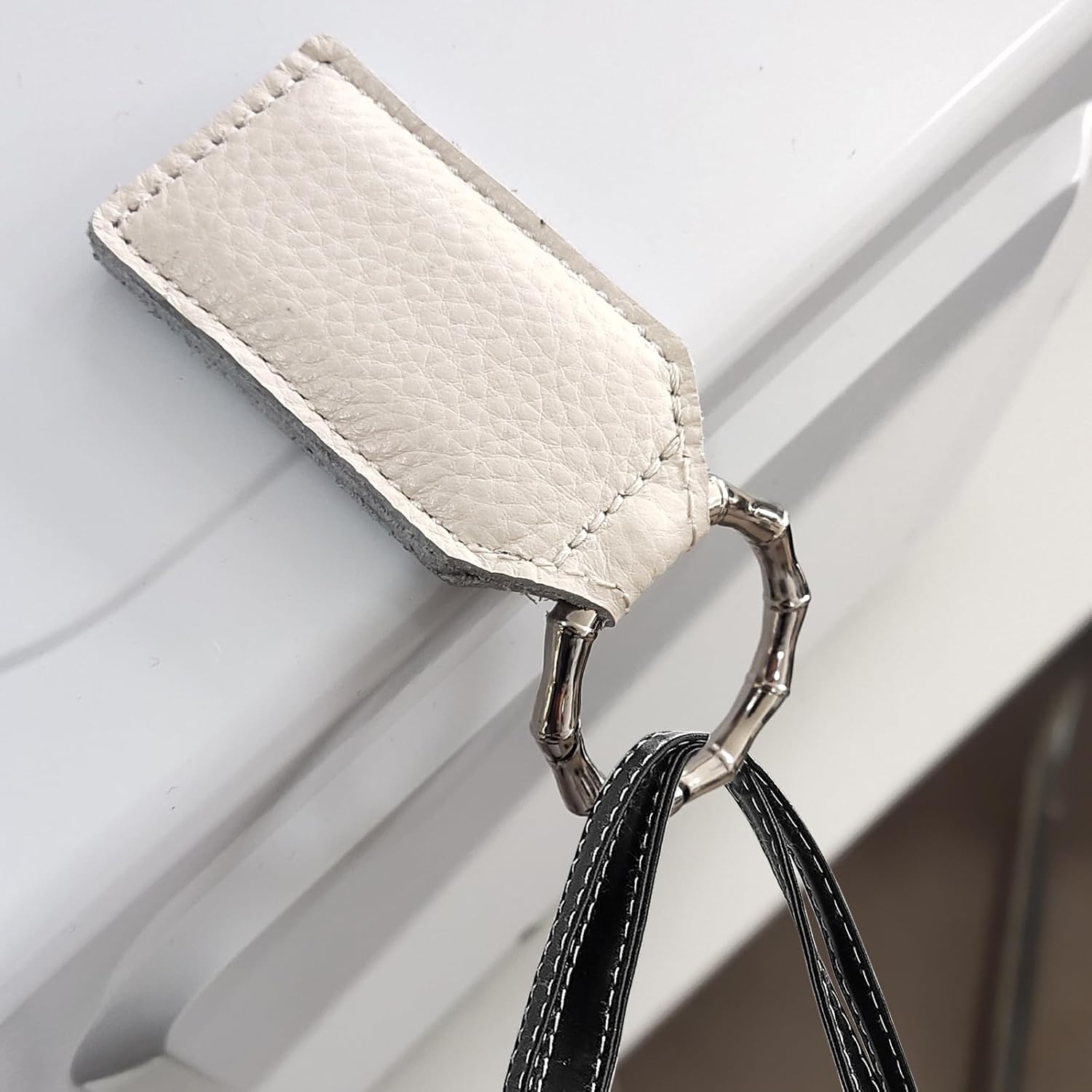 Magnetic Heavy Duty Handbag Holder - Magnetic Handbag Clip - Heavy Duty Magnetic Keychain - Ladies Fashion Bag Accessories (White)
