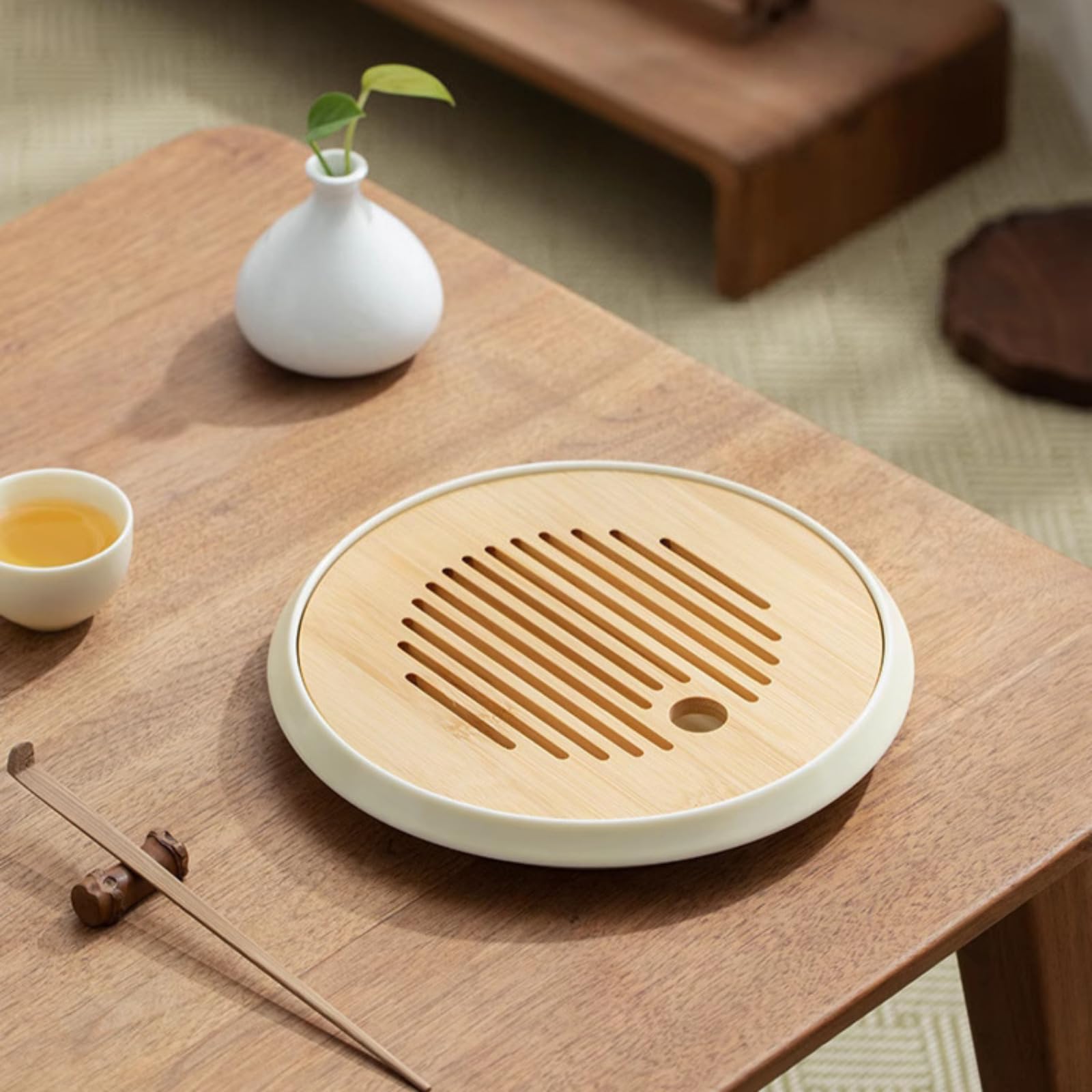 Plateau à thé en céramique beige 20 cm pour éviter les taches de table