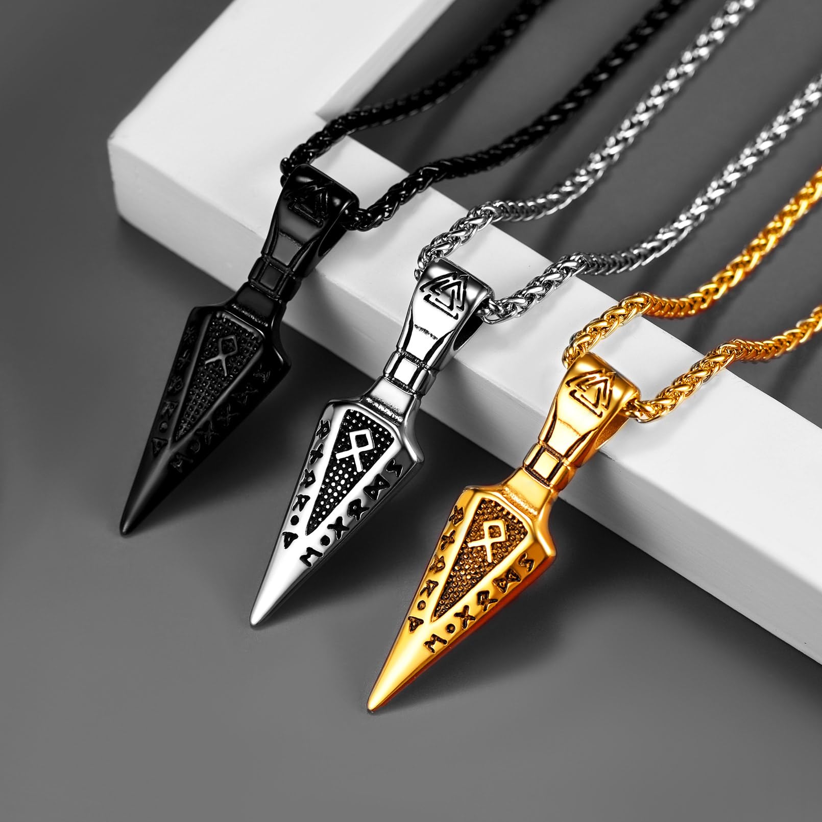 FaithHeart Collar Vikingo Colgante Hombre Vegvisir Vikingo Flecha Acero Inoxidable 316L Talismán Nórdica Joyería Protección Familia