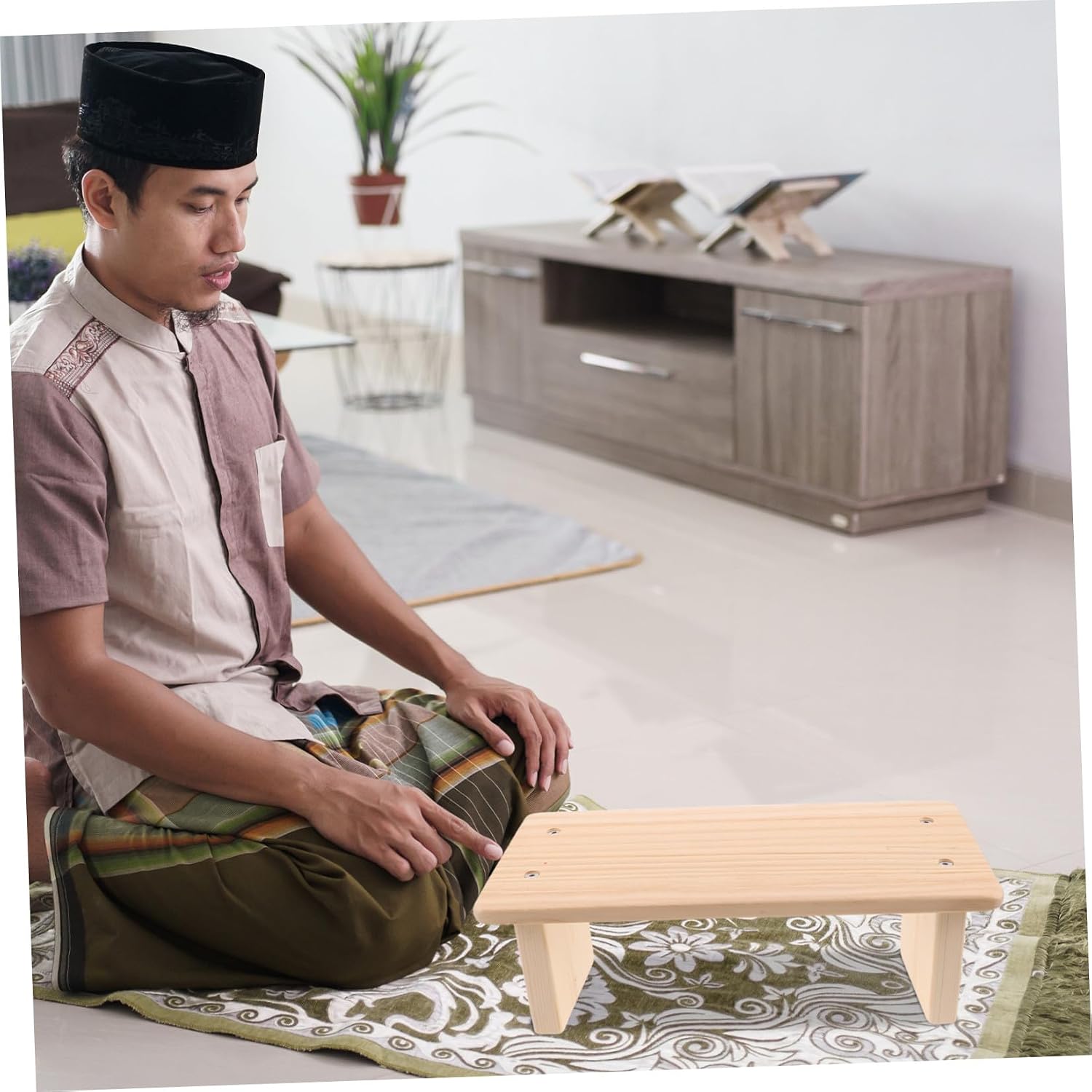Wood Meditation Bench Stool for Prayer and Mindfulness Practice Compact | Beige Finish, Portable Build, Space Saving Design, Easy Maintenance Surface