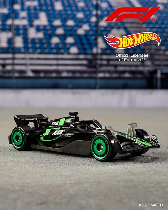 Hot Wheels Toy Cars Formula 1 5-Pack, Set of 5 1:64 Scale Die-Cast Vehicles Featuring F1 Racing Team Decos, Collectible Race Cars