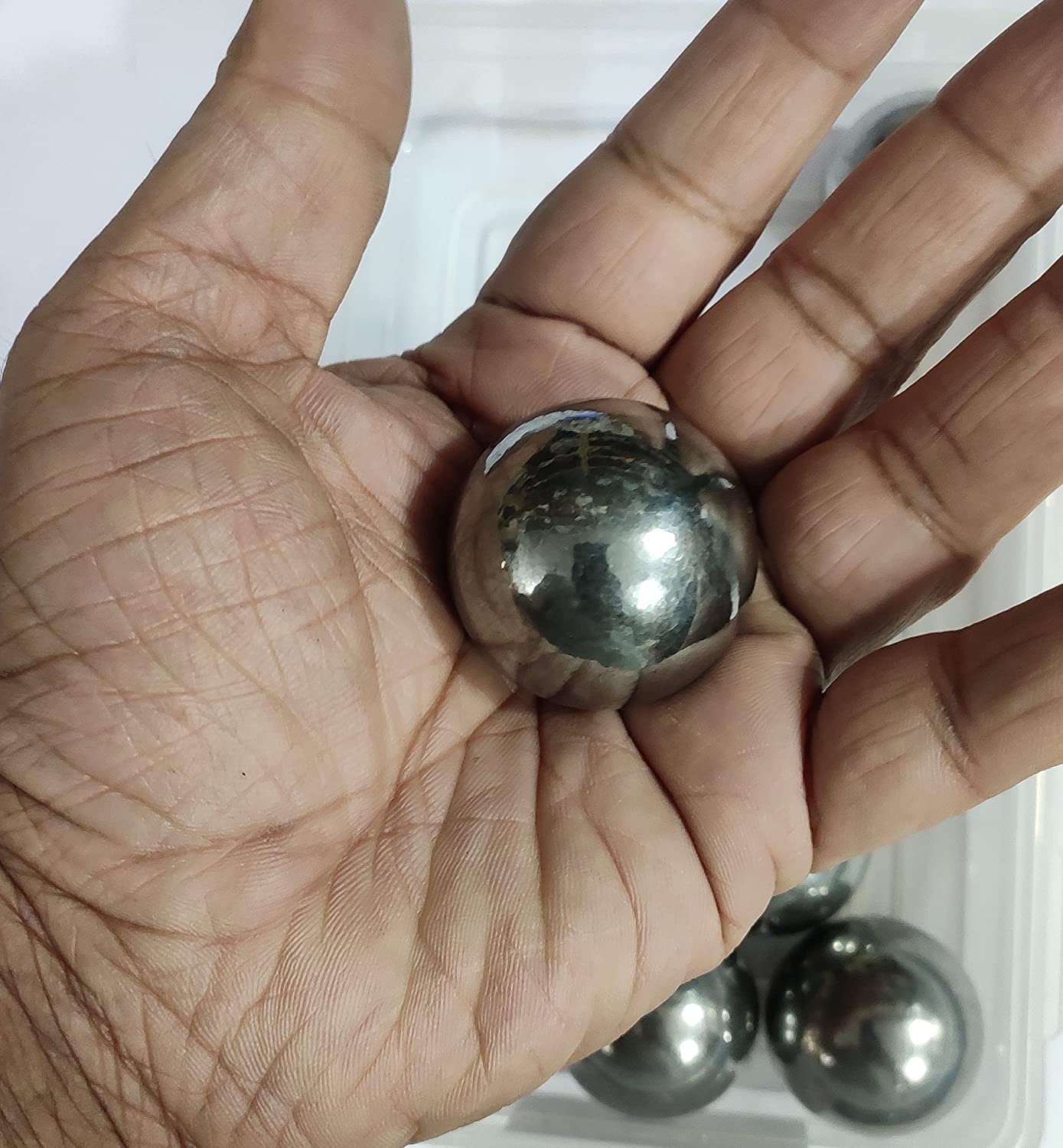 OMX 1-1/2" Inch (1.5 Inch). Steel Bearing Balls, Weight of 1 Ball is 225 Gram, 1.5 inch is equal to 38.1 mm (1 PC)