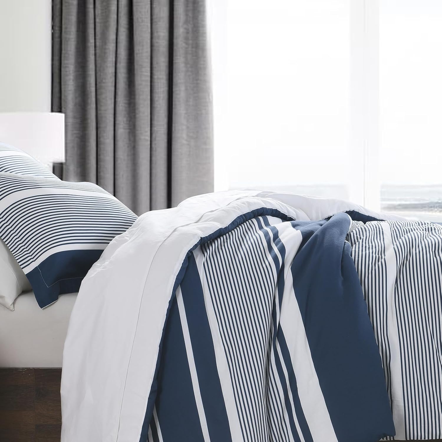 Finlonte Queen Size Comforter Set, Navy Blue White Striped Comforter, 100% Cotton Luxury Fluffy Cozy Bed Set, Modern Minimalist Queen Quilted Comforter All Season, 90" × 90", 3 Pieces
