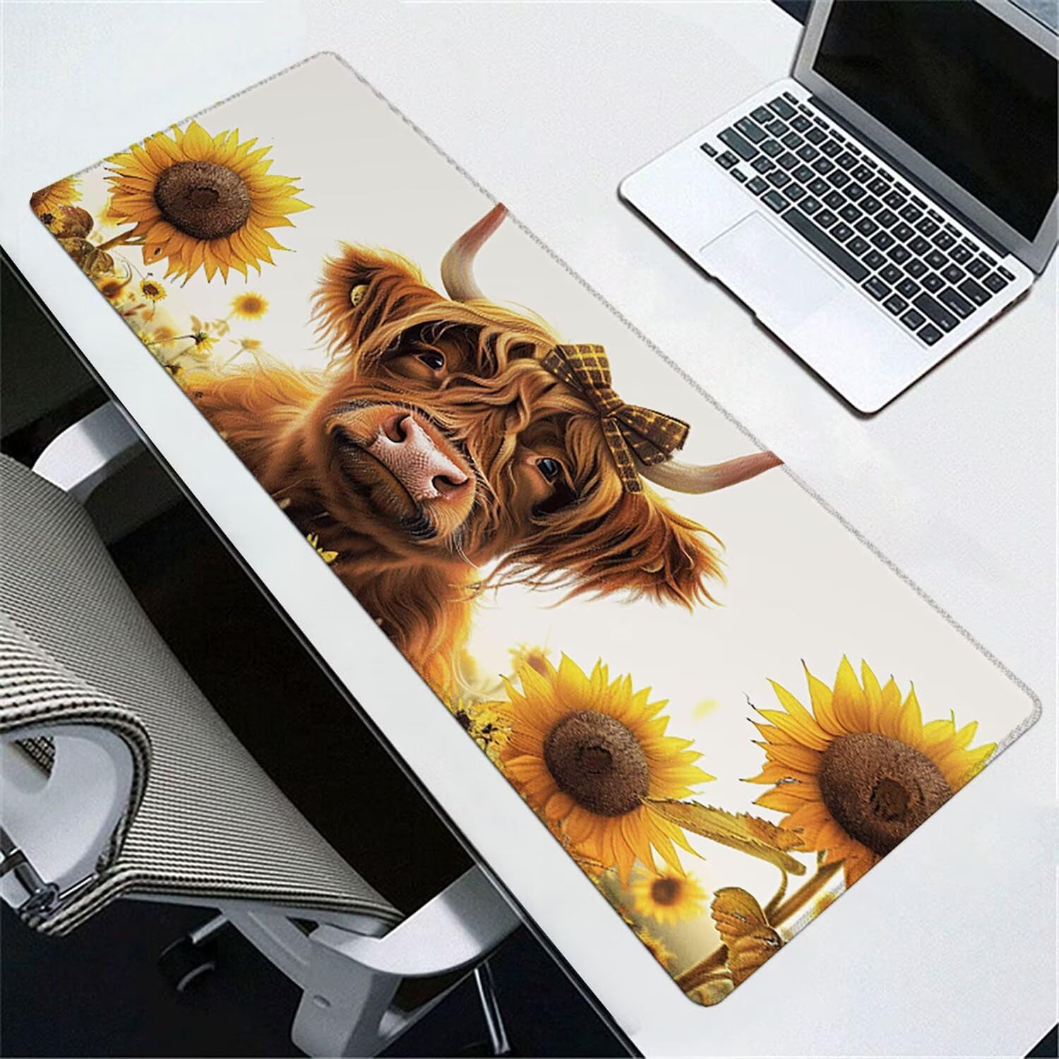 Tapis de Souris Gaming XXL (1200x600mm) - Grand Tapis Bureau Antidérapant Étanche Bords Cousus Caoutchouc Naturel pour Gamer PC Portable Bureau - Précision Vitesse Confort Vache de Tournesol G-844