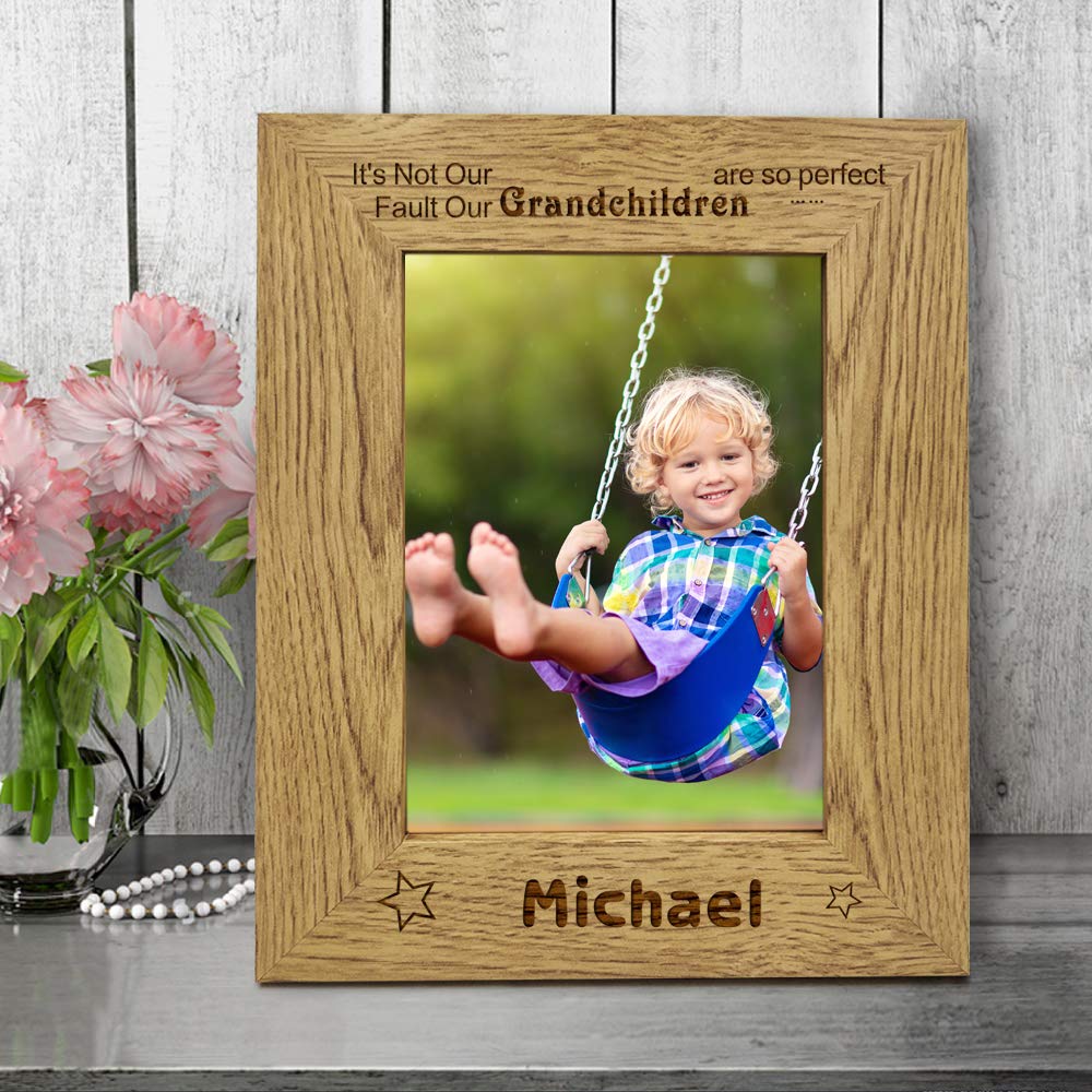Personalised Photo Frame Laser Engraved 7"x 5" inches Wooden Photo Frame for Parents Grandparents Uncle Auntie Christmas Custom Gift With Any Name Any Text (Portrait, Design 3)