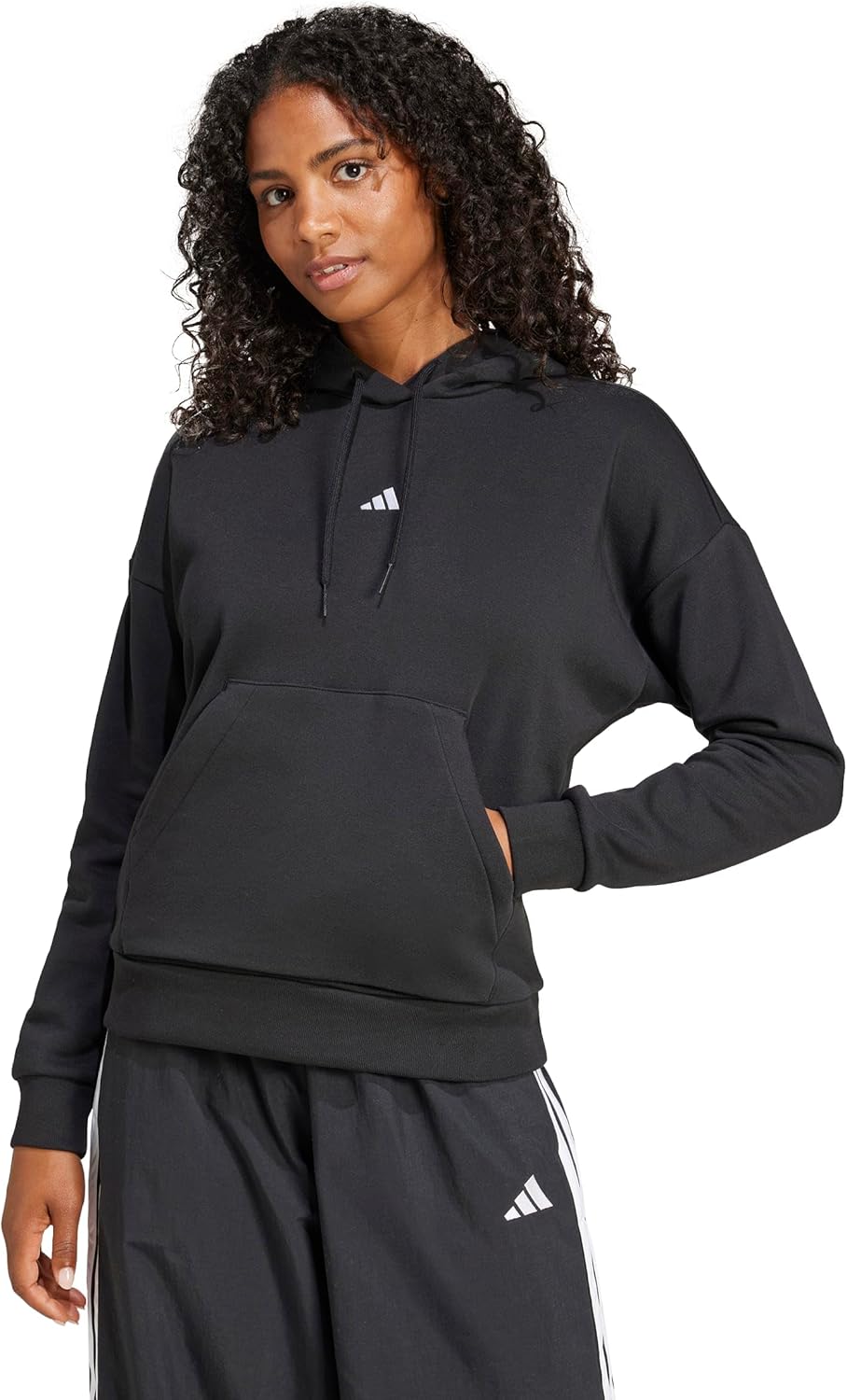 adidas Kadın Essentials Küçük Logolu Rahat Kapüşonlu Sweatshirt