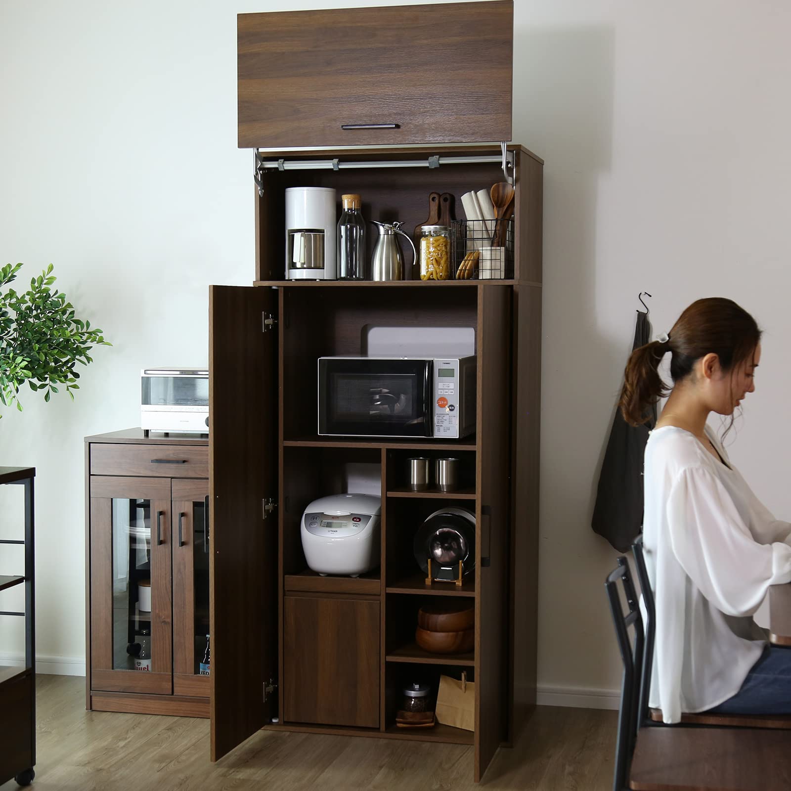 Amazon｜DORIS ドリス キッチン収納 食器棚 レンジ台 ハイタイプ