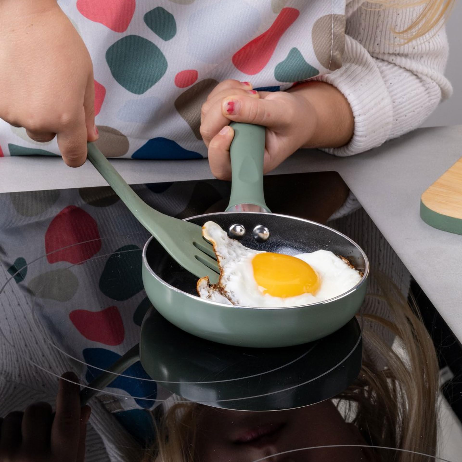 Fackelmann Mini Cook Set de Utensilios de Cocina Infantiles, incluye Wok, Sartén 12 cm y Espátula Ranurada