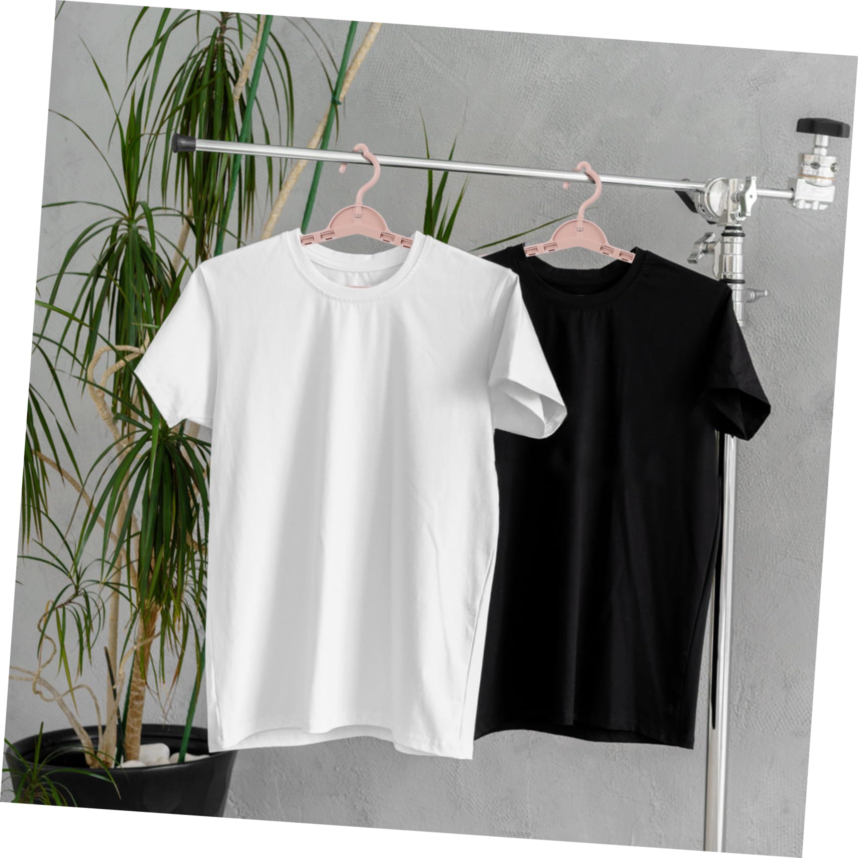 MAGICLULU Set da 8 Grucce Retrattili Regolabili in Pp Rosa, Appendiabiti Multiuso Salvaspazio Design Elegante per Armadio e Abbigliamento