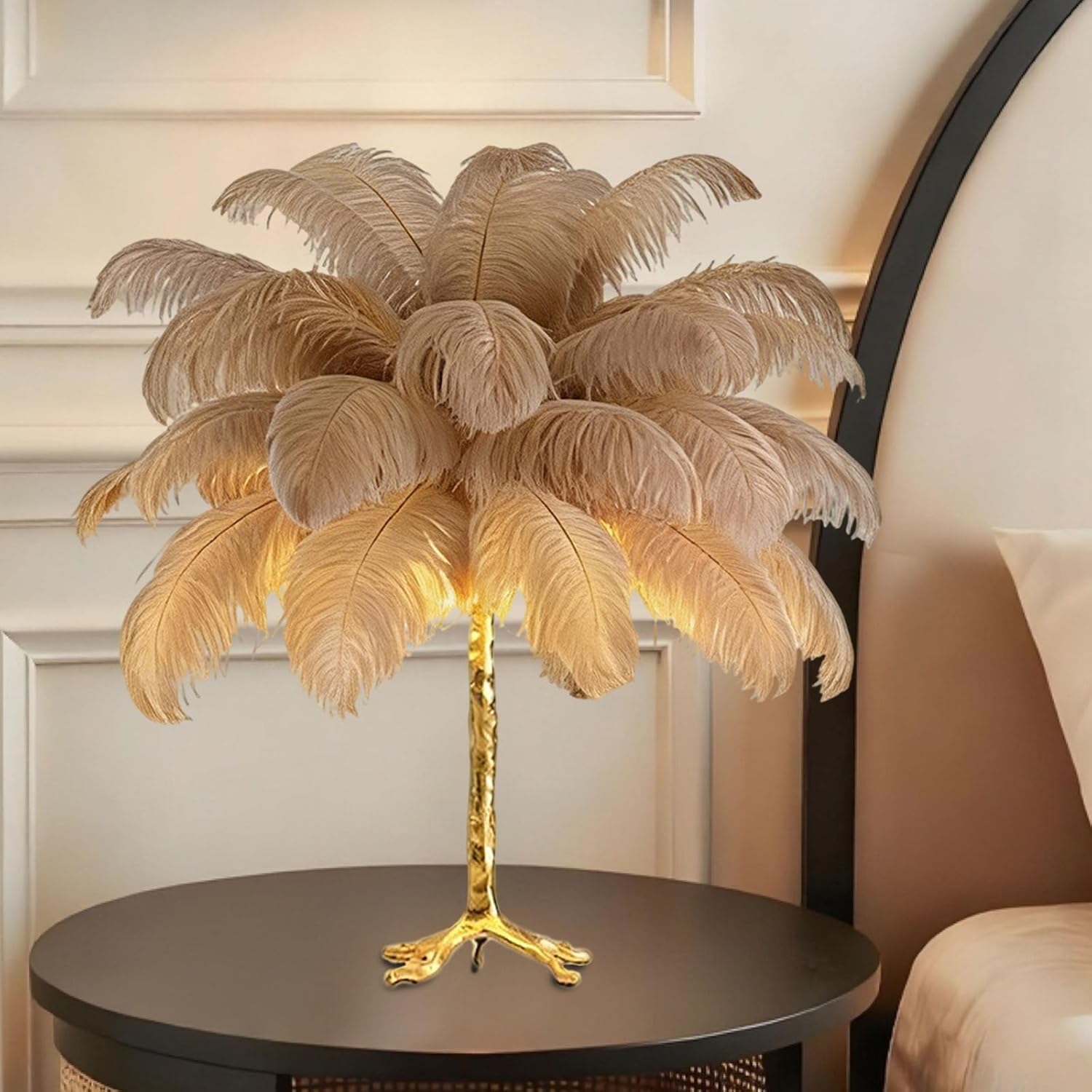 Ostrich Feather Table Lamp, Romantic Feather Lamp with Gold Resin Stand, Ostrich Feathers Modern Bedside Lamp for Bedroom Nightstand Desk Entryway Girl Christmas Gift (Camel-Table Lamp, 23.6in)