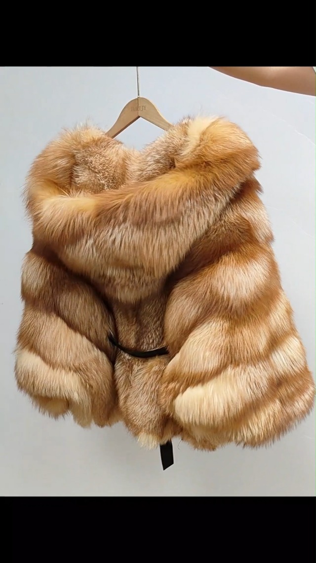 Annsirgra Women's Genuine Fox Fur Coat Fluffy Outerwear Batwing