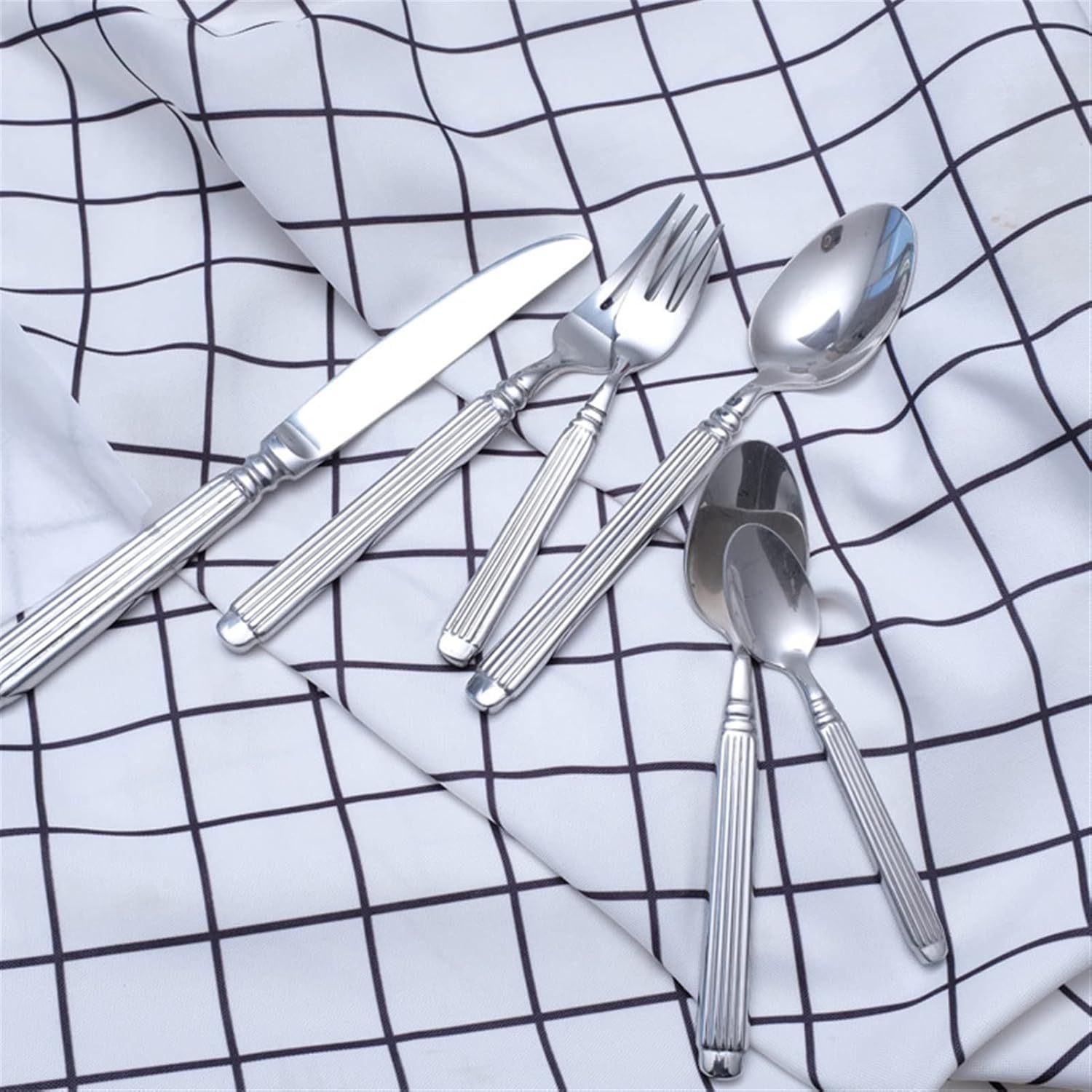 Flatware Sets 5Pcs 304 Stainless Steel Cutlery Portable Western Cutlery Set Western Steak Salad Cutlery Stainless Steel Cutlery Set