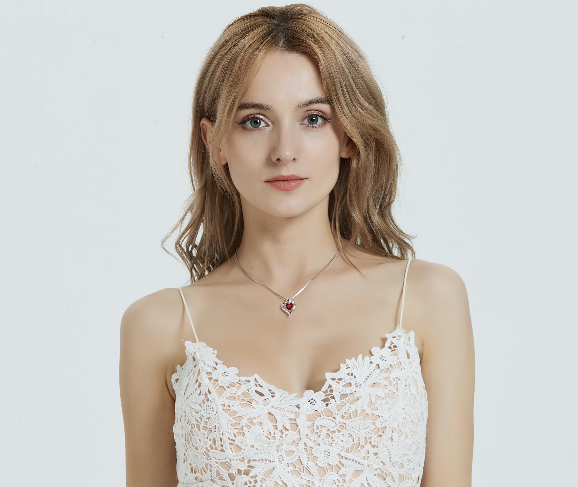 LAVUMO Collares Mujer Amor Colgante Corazón Regalos Originales para Mujer | Auténtica Plata de Ley 925/Latón Collar Joyas para Esposa Novia Cumpleaños Navidad Día San Valentín Regalo