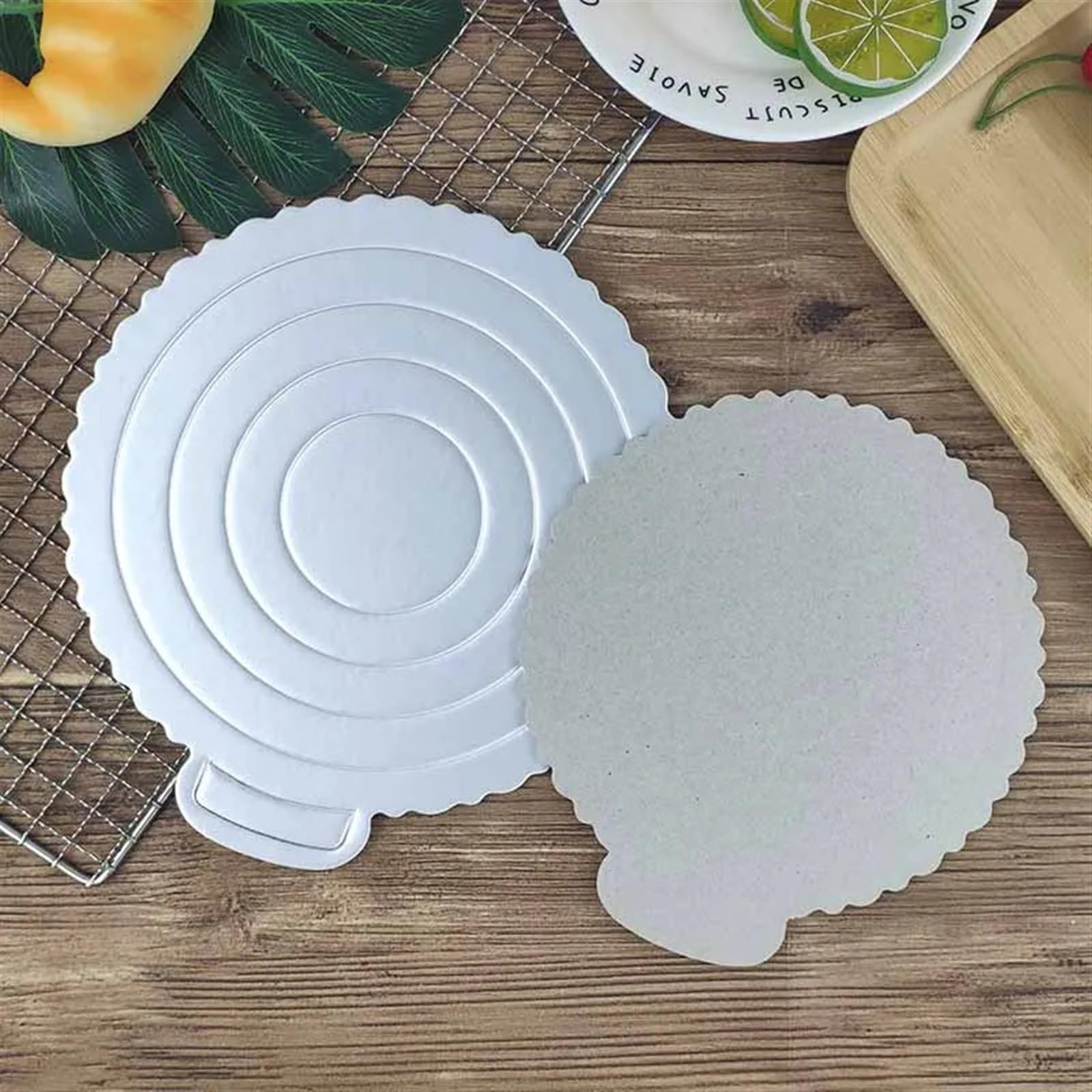 Base Giratoria Tartas Juego de Plato Giratorio de aleación de Aluminio de 10 Pulgadas y 360°, Herramienta for Hacer Pasteles, Soporte for Hornear, Plataforma giratoria(White- Set)