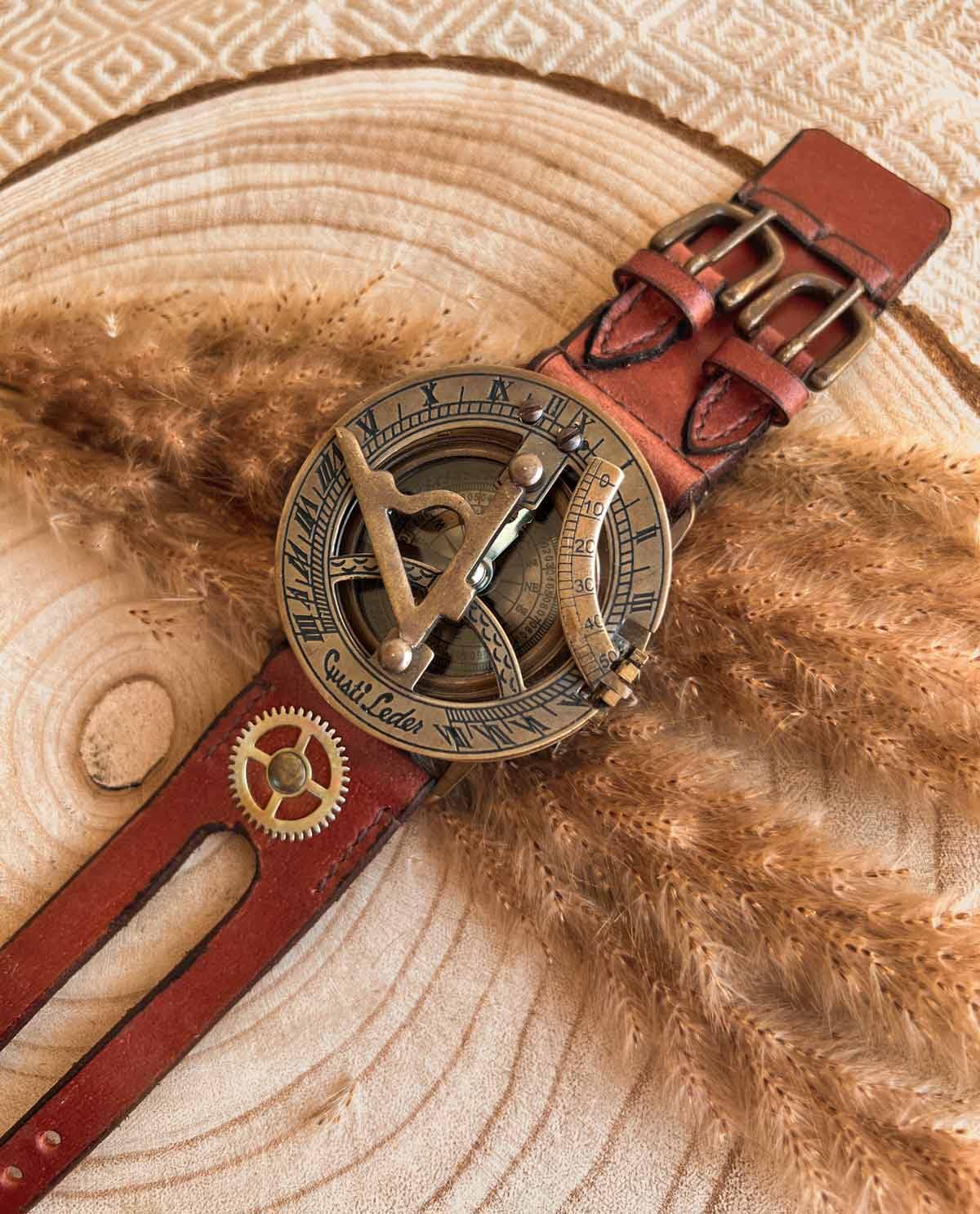 Medieval Replicas Reloj de Sol Brazalete Cuero Studio Dennis Steampunk Pulsera de Cuero de Búfalo Manilla Accesorio Moda Retro Unisex 2A22-24-10