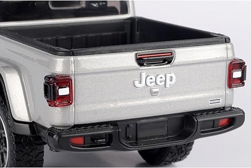 Miniatura 7 de Motormax Motormax 79365 - Camión pickup de juguete Gladiator Overland (parte superior cerrada) plateado metálico 124-127 modelo de auto fundido a