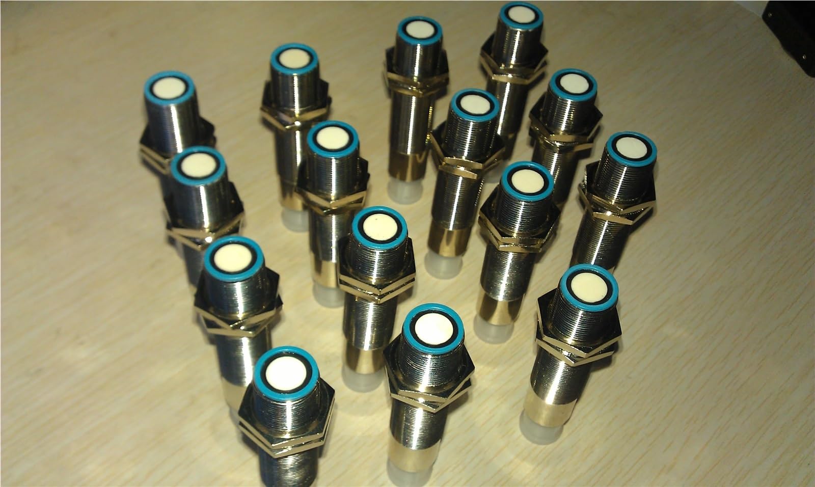 Ultraschallsensor LGCB1000-18GM-D5-V1