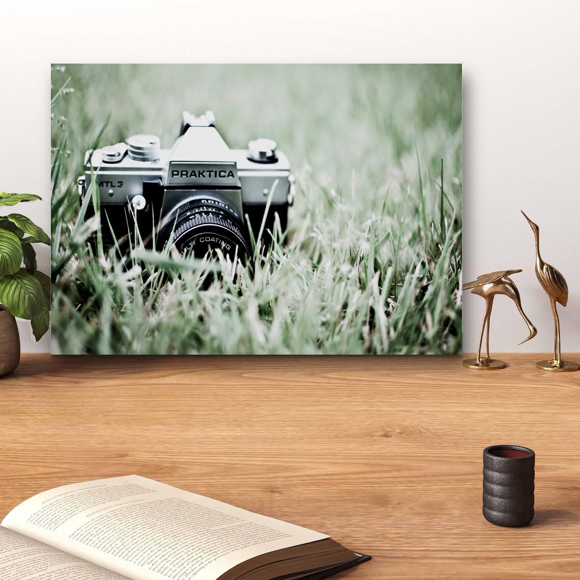 GADGETS WRAP Canvas Gallery Wrap Framed for Home Office Studio Living Room Decoration (14x11inch) - Old Praktica Camera