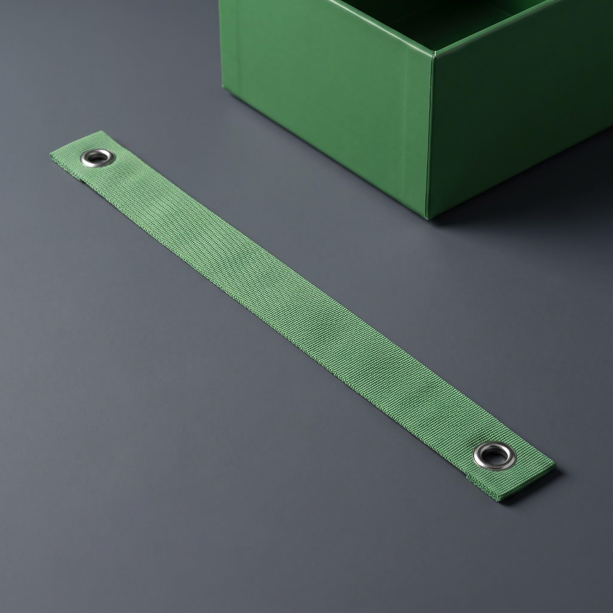 Lurrose 24 Sangles d'arbres Robustes en Nylon pour tuteurer Les Jeunes