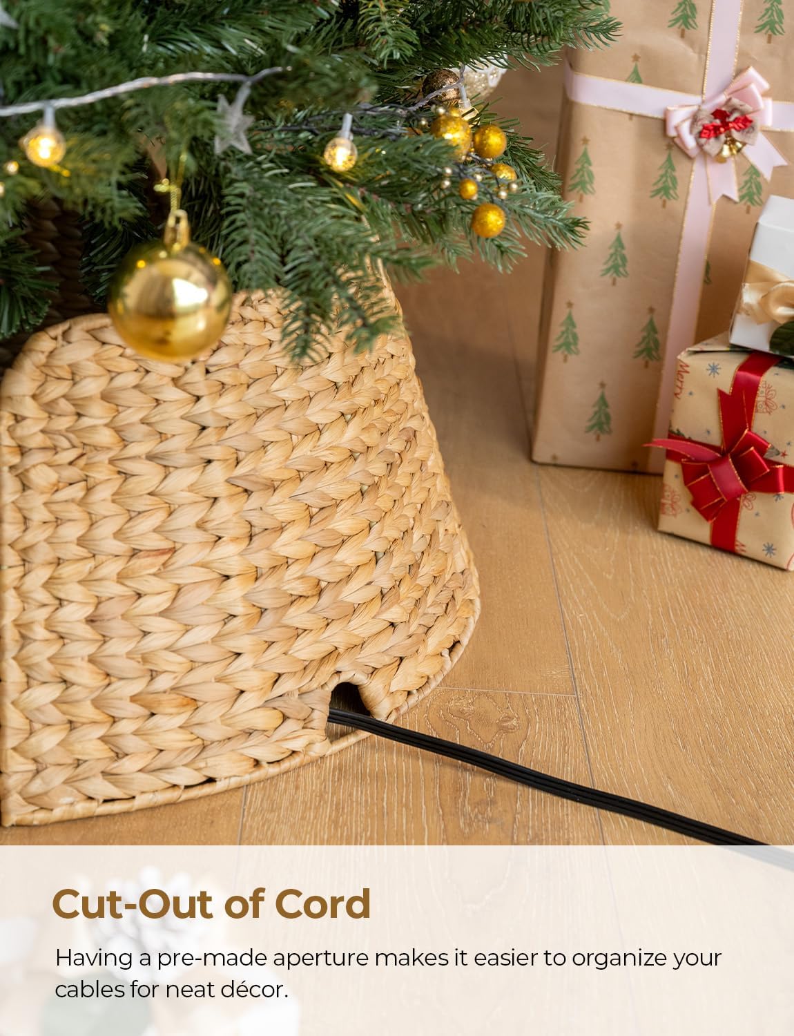 StorageWorks 28" Scalloped Christmas Tree Collar, Wicker Christmas Tree Base Skirt with Water Hyacinth, Rustic Tree Ring Stand Cover for Christmas Home Party Farmhouse Artificial Trees Decor