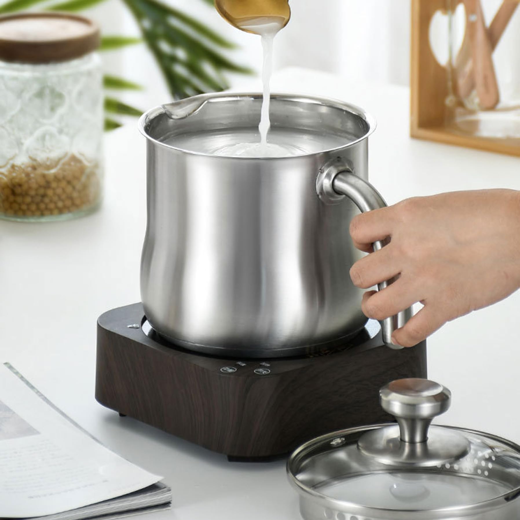 Edelstahl-Topf, 2 l, Milchtopf, Stieltopf mit Ausgießer, Glasdeckel und Griff zum Kochen von Milch, Soße, Soßen, Nudeln, Nudeln, Soßentopf aus Edelstahl