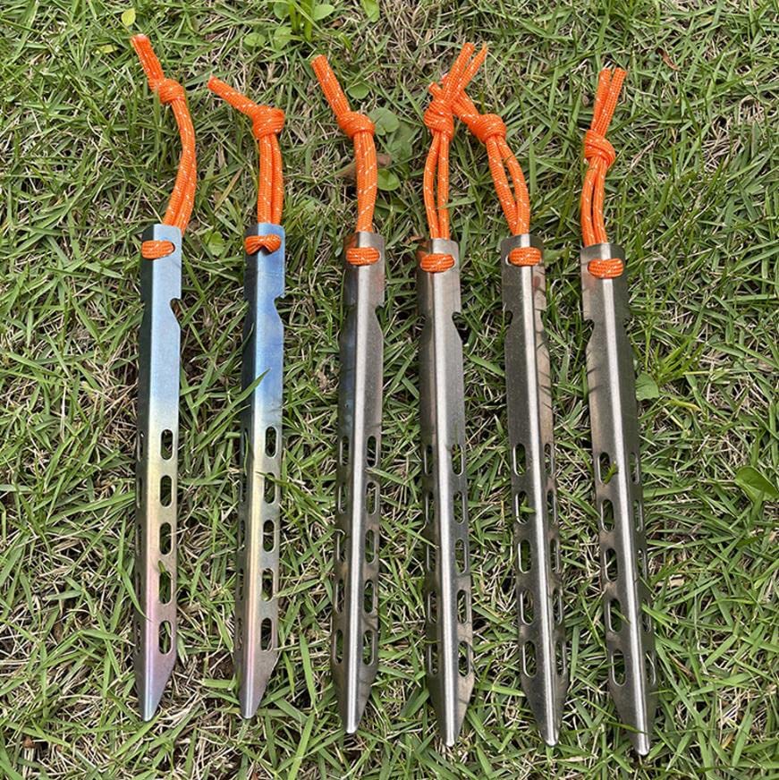 Estacas de titanio para tienda de campaña, clavijas de clavos para tienda de campaña a prueba de viento en forma de V, accesorios para tienda de campaña al aire libre, clavijas portátiles, clavos