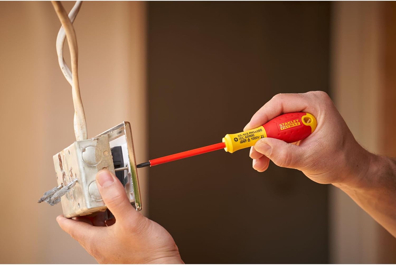 Stanley 0-65-413 Screwdriver Flared isolated, Red/Yellow