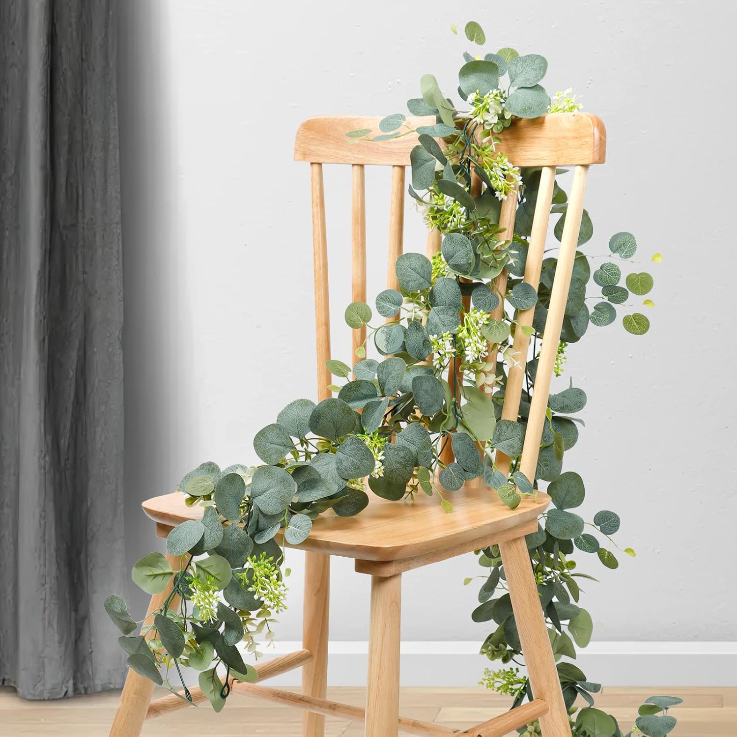 SOMYTING 4Packs 5.7FT Eucalyptus Garland Faux Silver Dollar Eucalyptus Leaves Greenery Artificial Garland Artificial Faux Greenery Vines for Wedding Party Arch Table Runner Room Home Mantle Decor