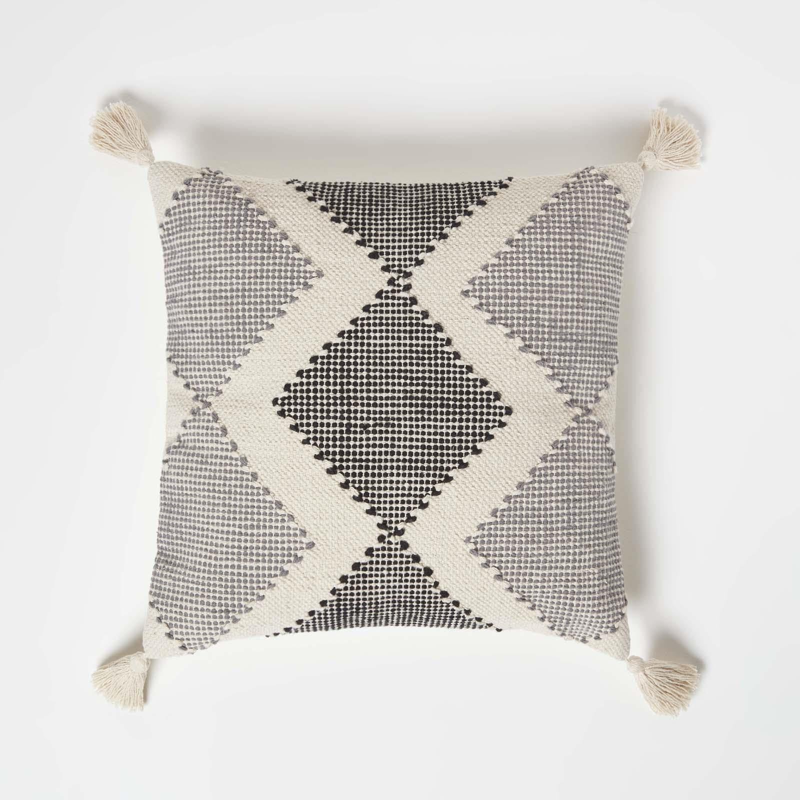 HOMESCAPES Handwoven Black & Grey Cushion 45 x 45 cm 100% Cotton Filled Decorative Throw Pillow “Malmo” Geometric Diamond Scatter Cushion Insert Included