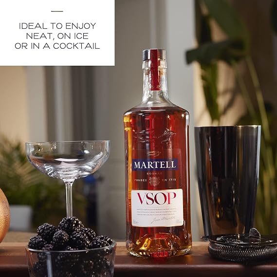 Martell VSOP Red Barrel Cognac, 70 cl (Packing May Vary)